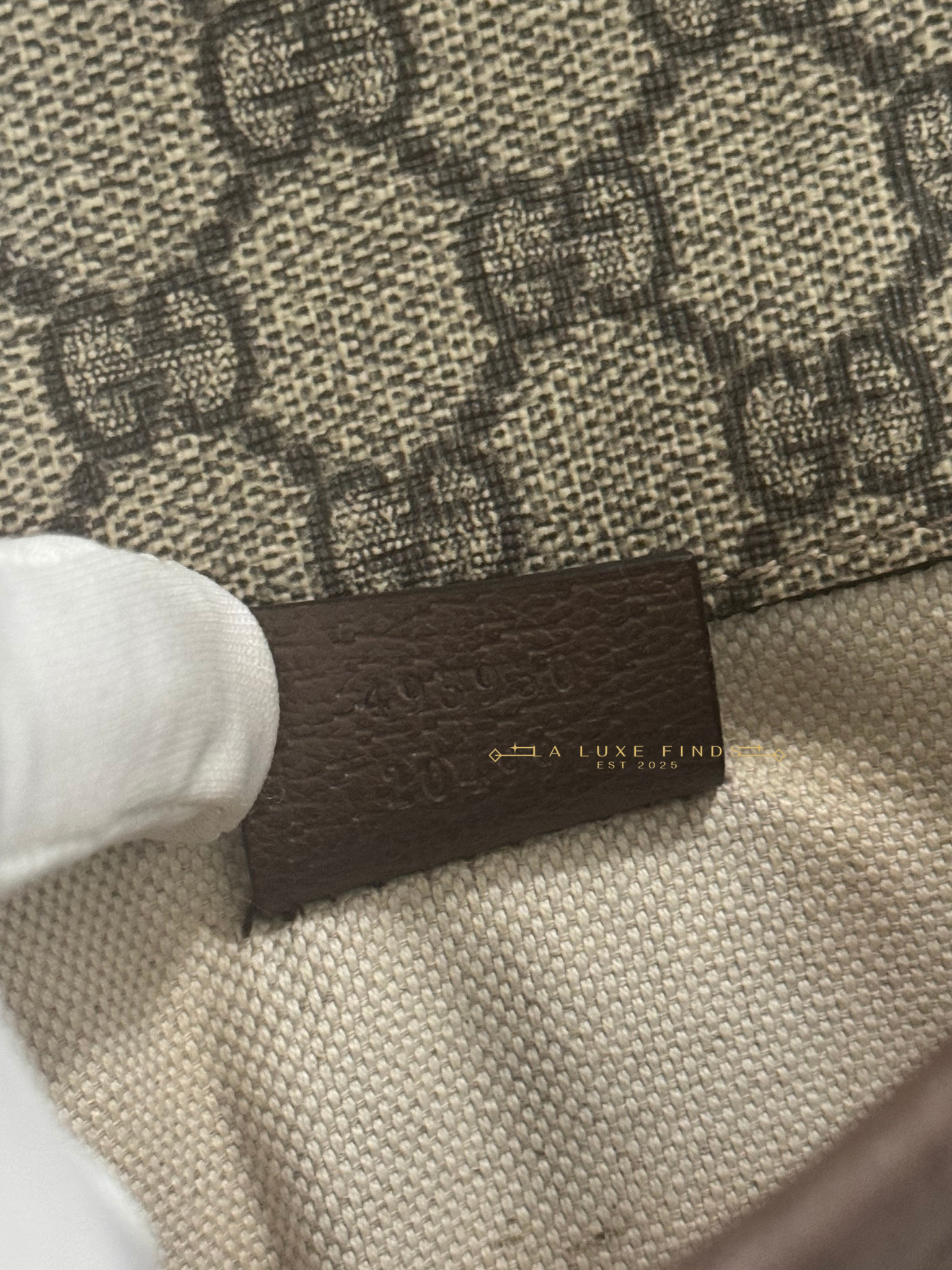 GUCCI Neo Vintage Flap Belt Bag
