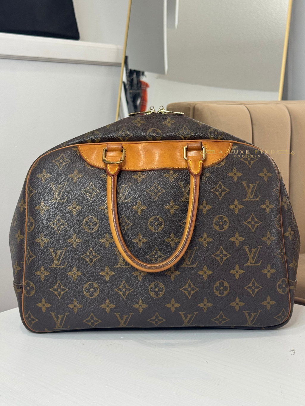 LOUIS VUITTON 1999 Monogram Deauville Handbag