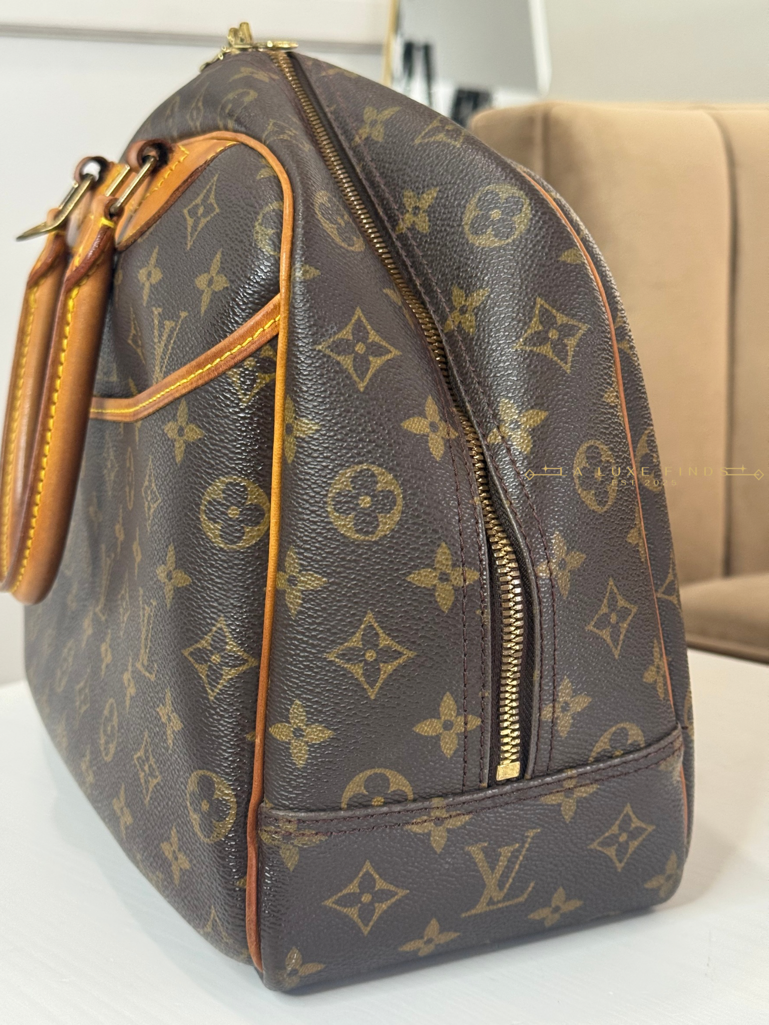 LOUIS VUITTON 1999 Monogram Deauville Handbag