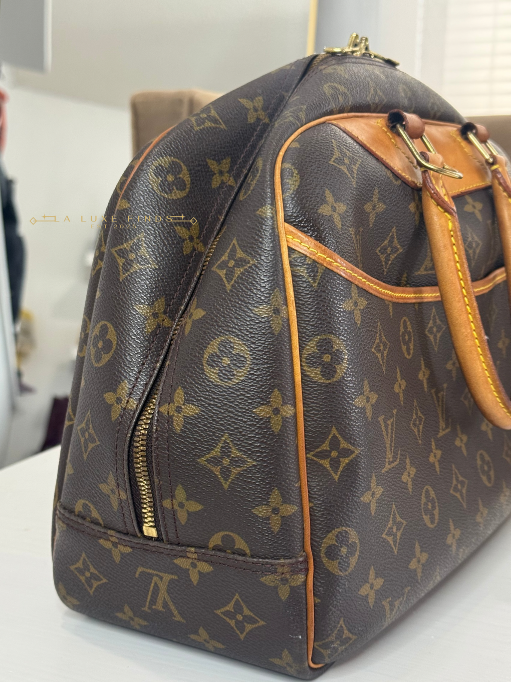 LOUIS VUITTON 1999 Monogram Deauville Handbag