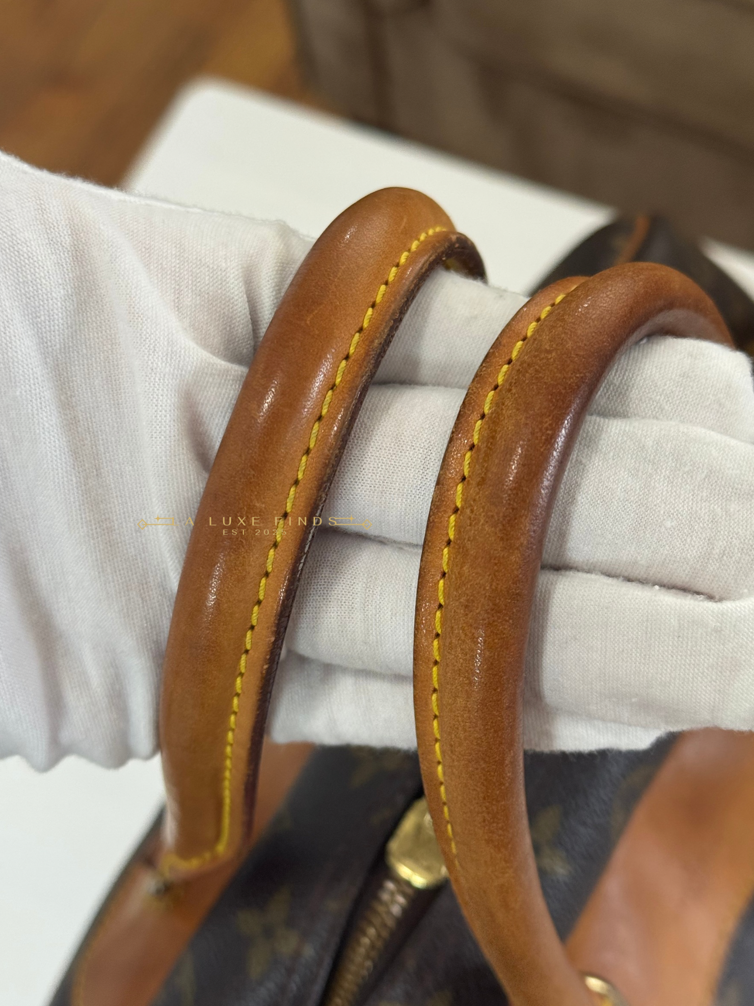 LOUIS VUITTON 1999 Monogram Deauville Handbag