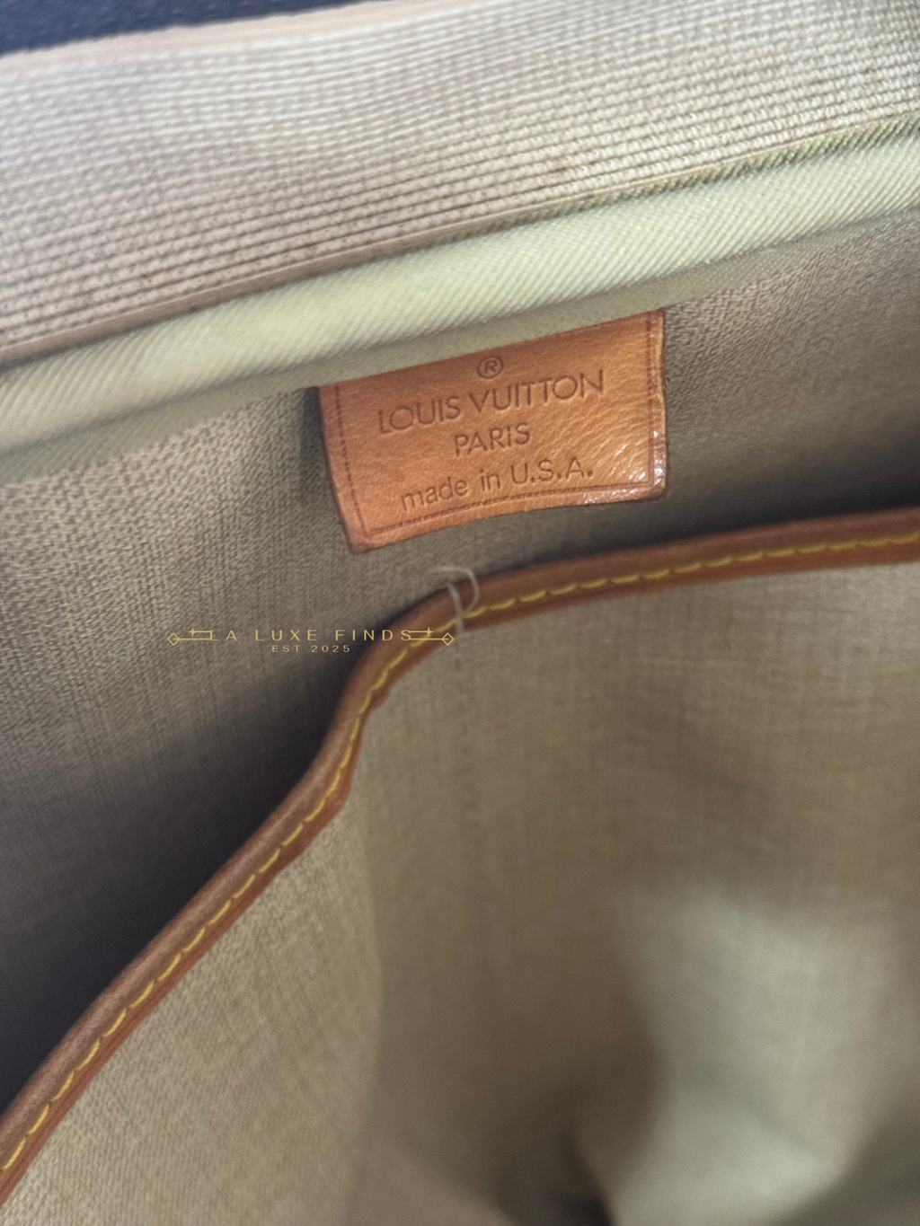LOUIS VUITTON 1999 Monogram Deauville Handbag