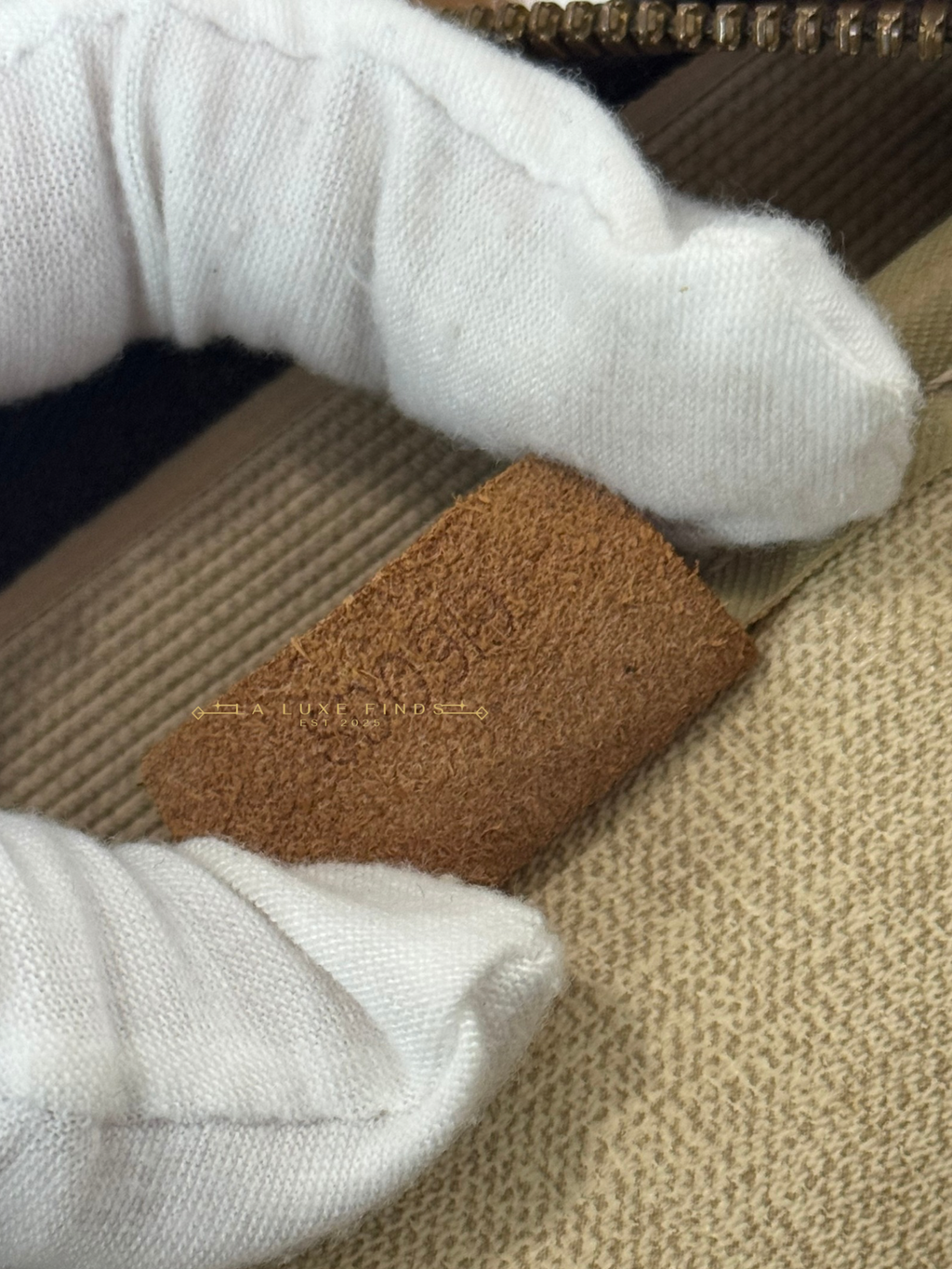 LOUIS VUITTON 1999 Monogram Deauville Handbag