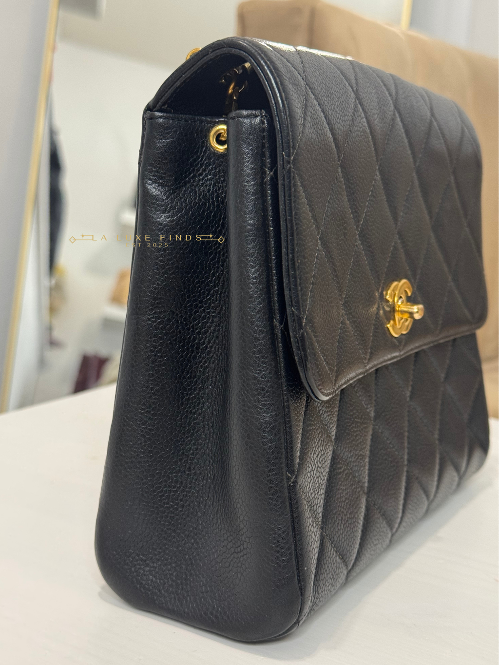 CHANEL 1997 Classic Quilted Caviar Square Single Flap Bag