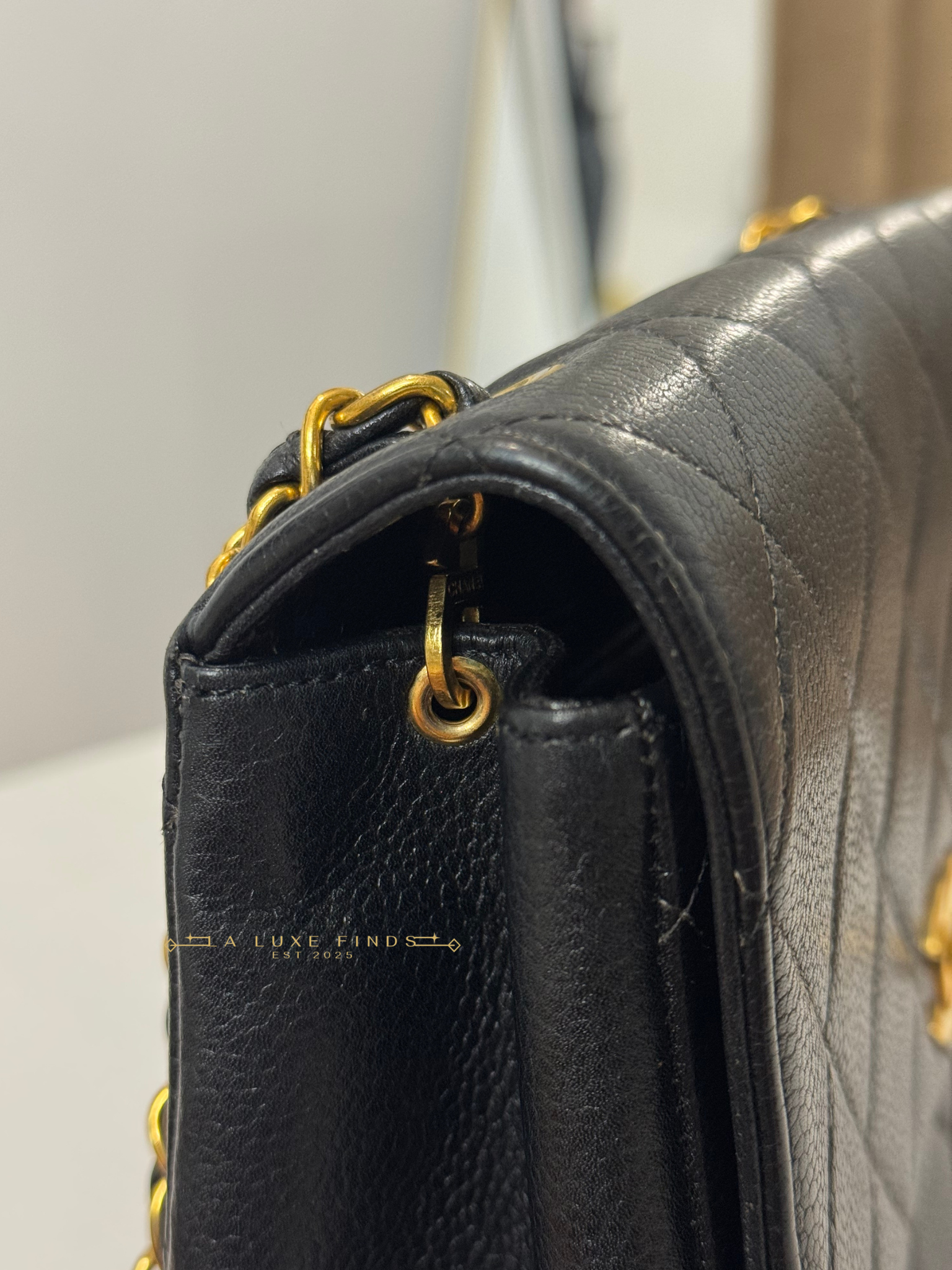 CHANEL 1997 Classic Quilted Caviar Square Single Flap Bag