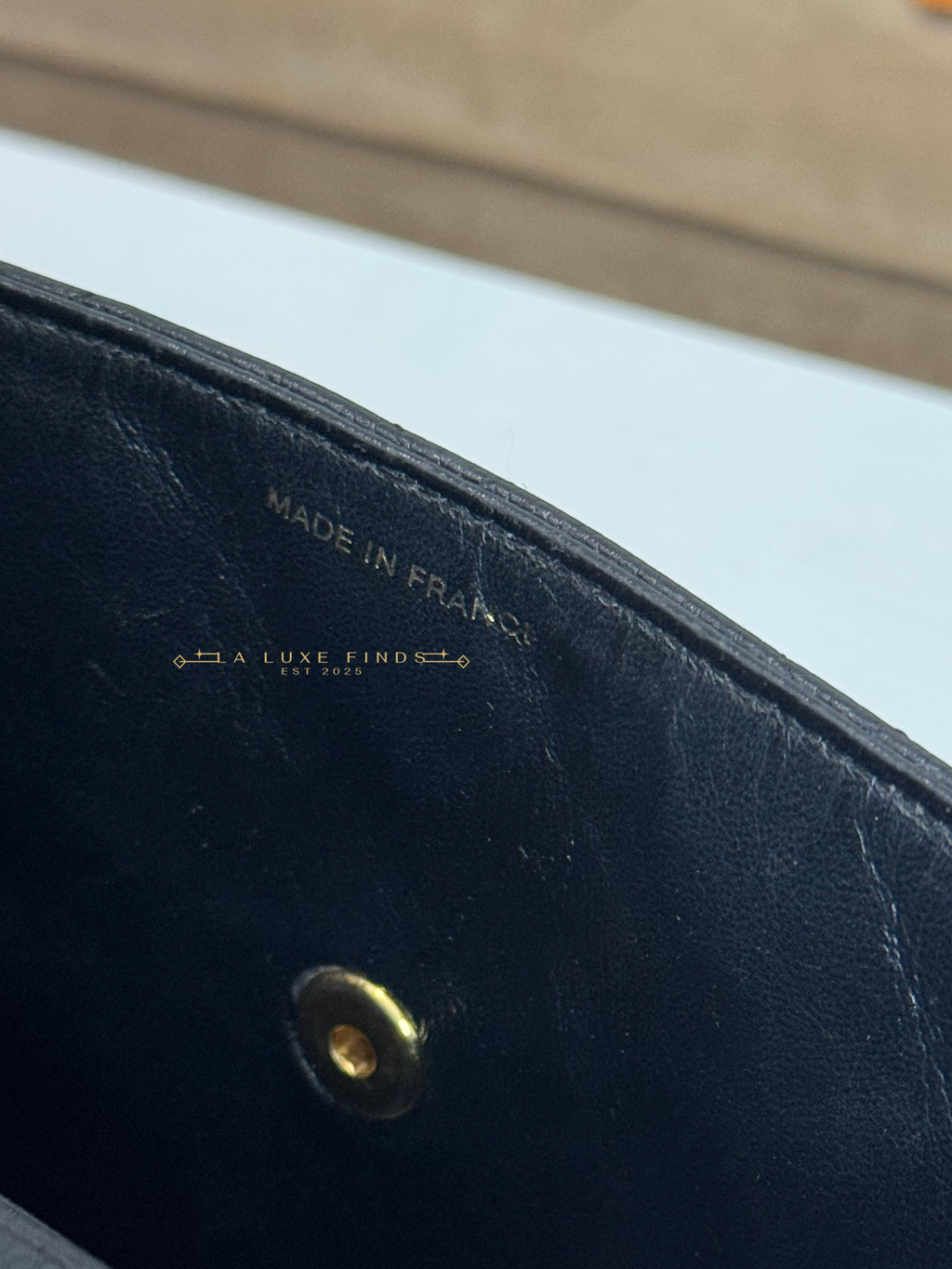 CHANEL 1997 Classic Quilted Caviar Square Single Flap Bag