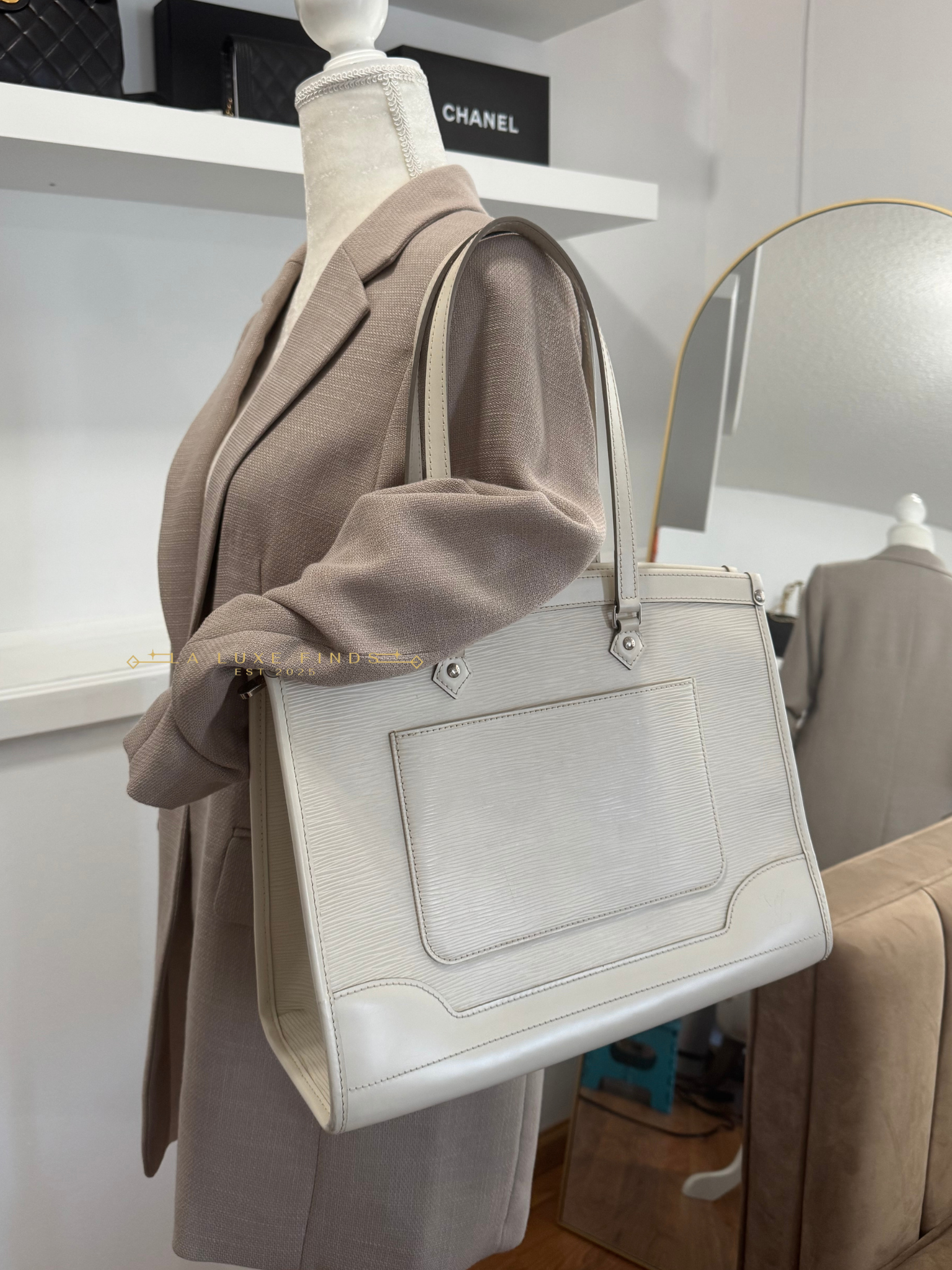 LOUIS VUITTON 2008 Epi Madeleine GM Shoulder Bag