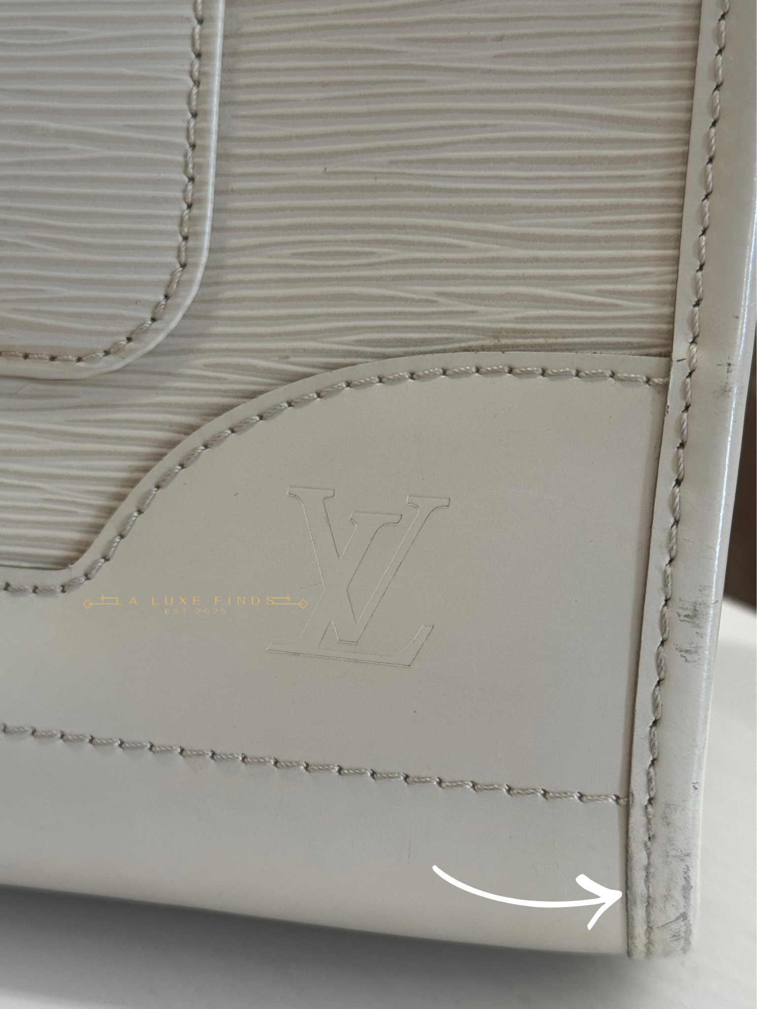 LOUIS VUITTON 2008 Epi Madeleine GM Shoulder Bag