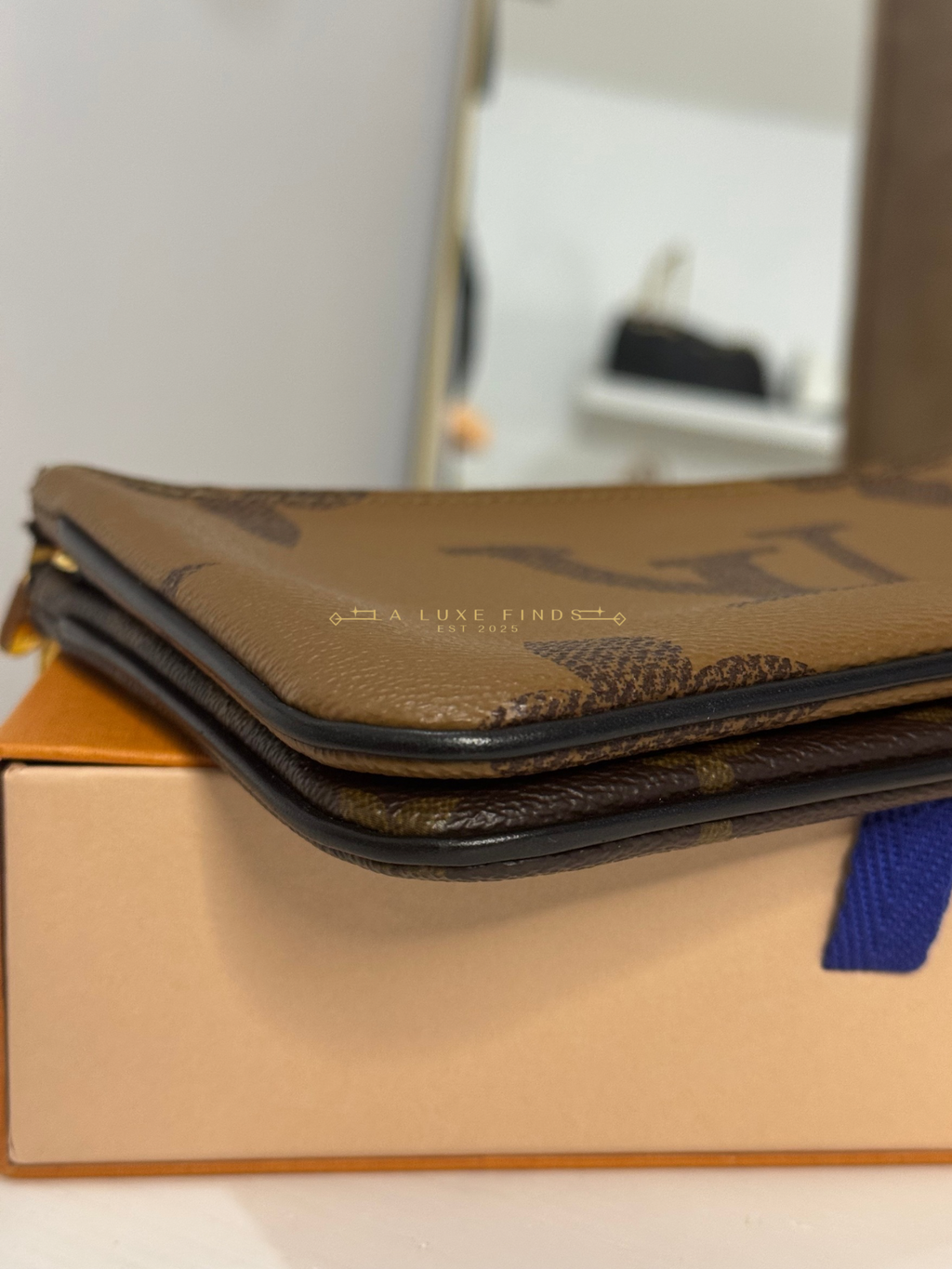 LOUIS VUITTON Double Zip Pochette Reverse Monogram Giant