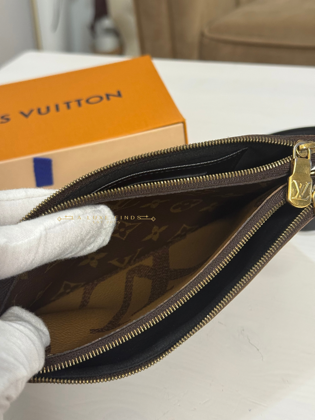 LOUIS VUITTON Double Zip Pochette Reverse Monogram Giant