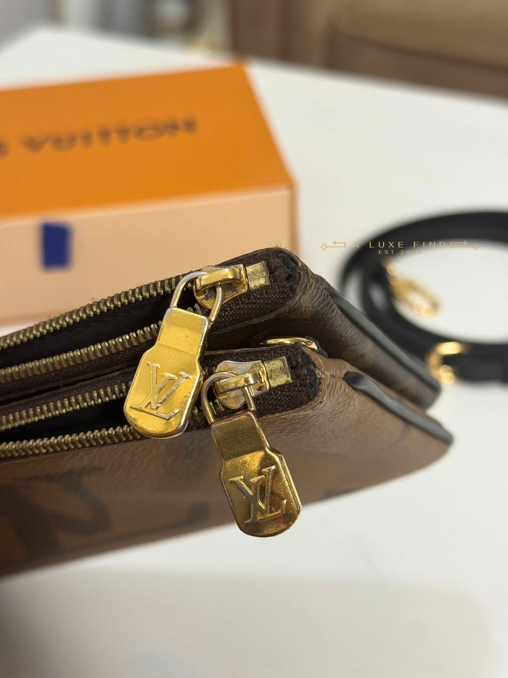 LOUIS VUITTON Double Zip Pochette Reverse Monogram Giant