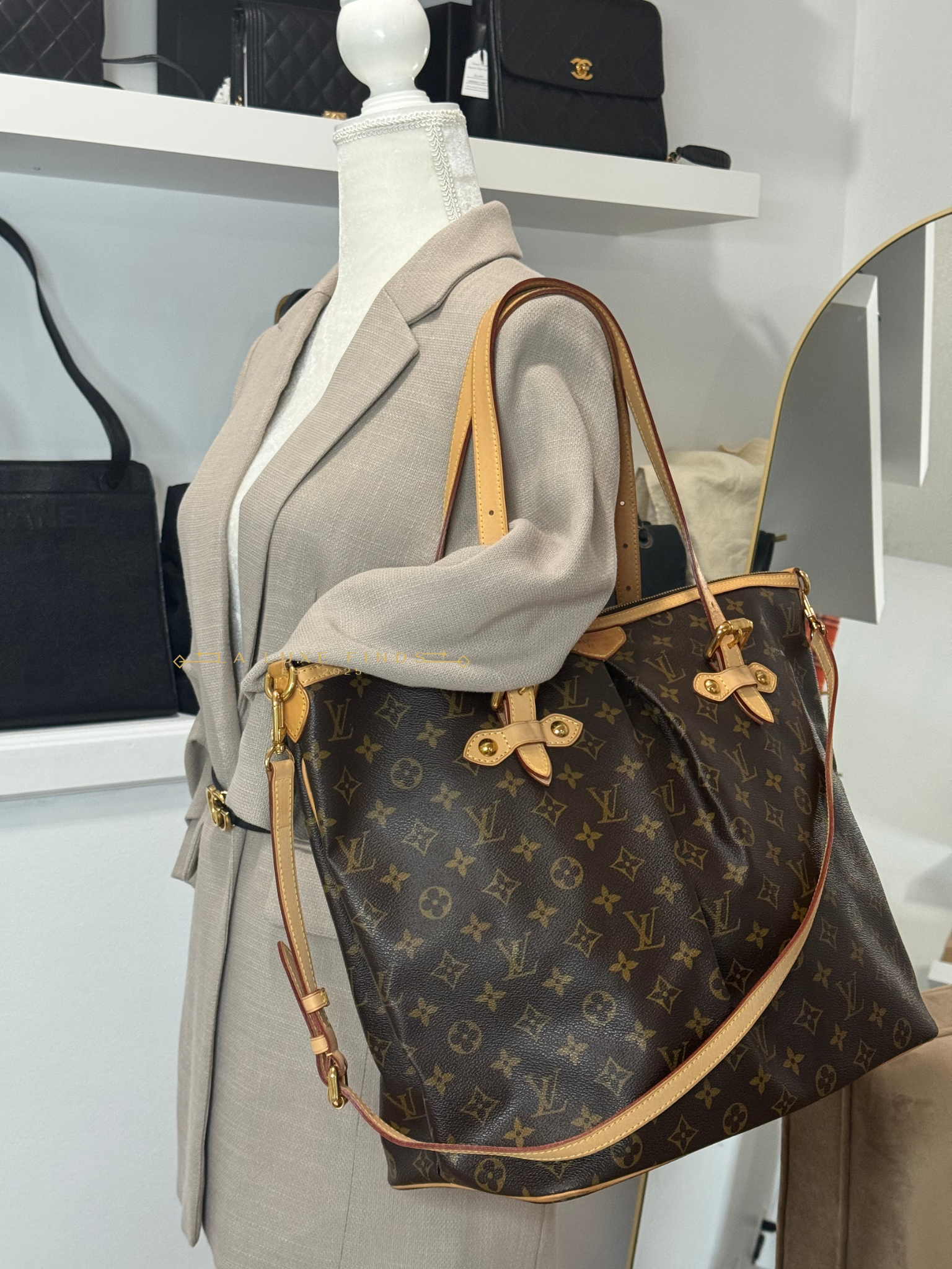 LOUIS VUITTON 2009 Monogram Palermo GM