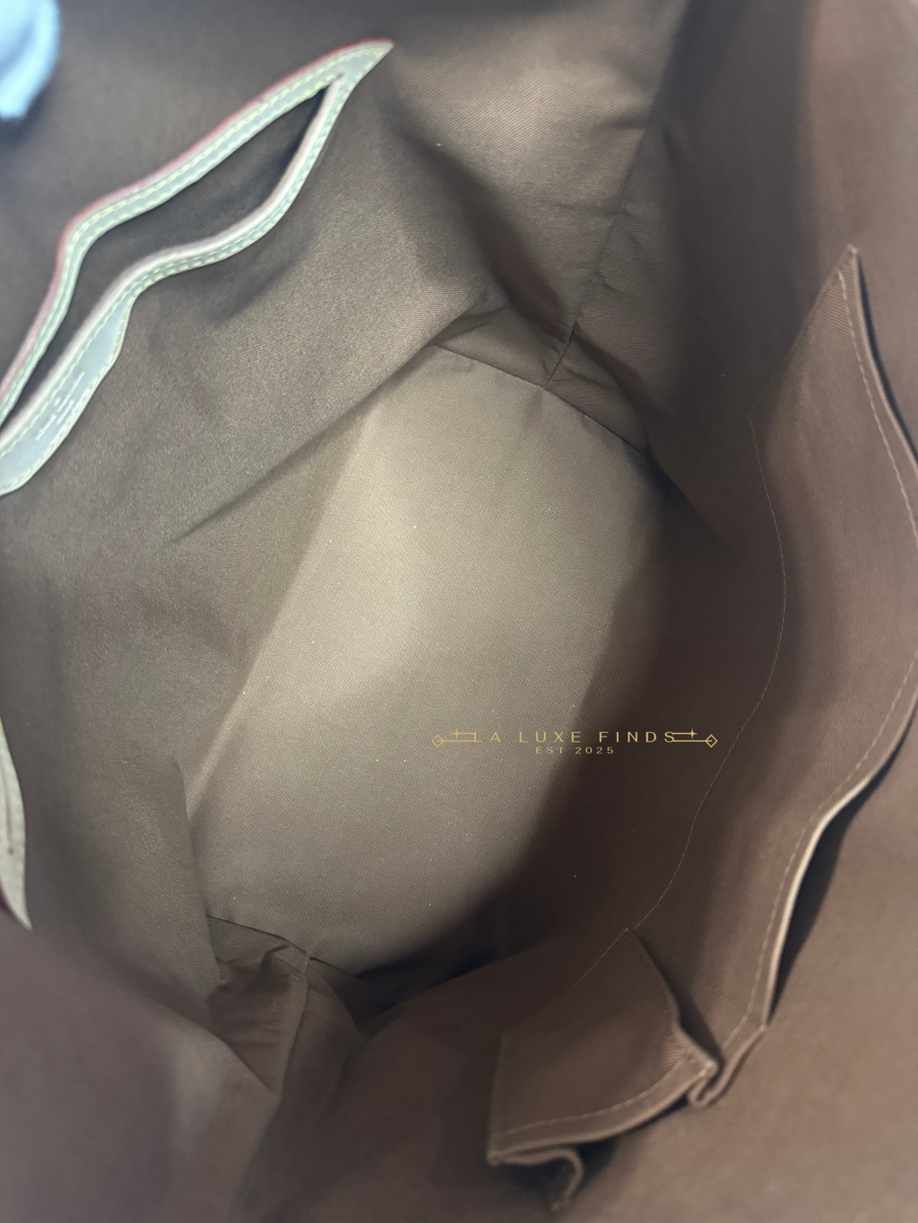 LOUIS VUITTON 2009 Monogram Palermo GM