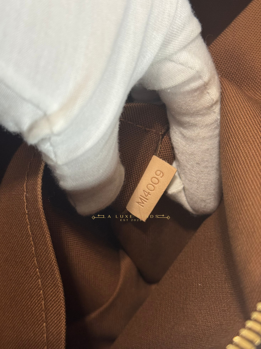 LOUIS VUITTON 2009 Monogram Palermo GM