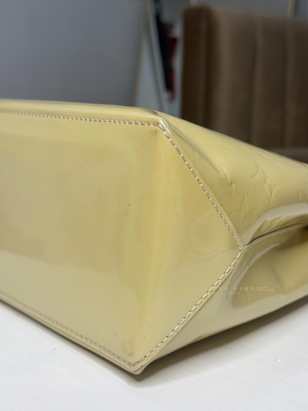 LOUIS VUITTON Vernis Wilshire PM