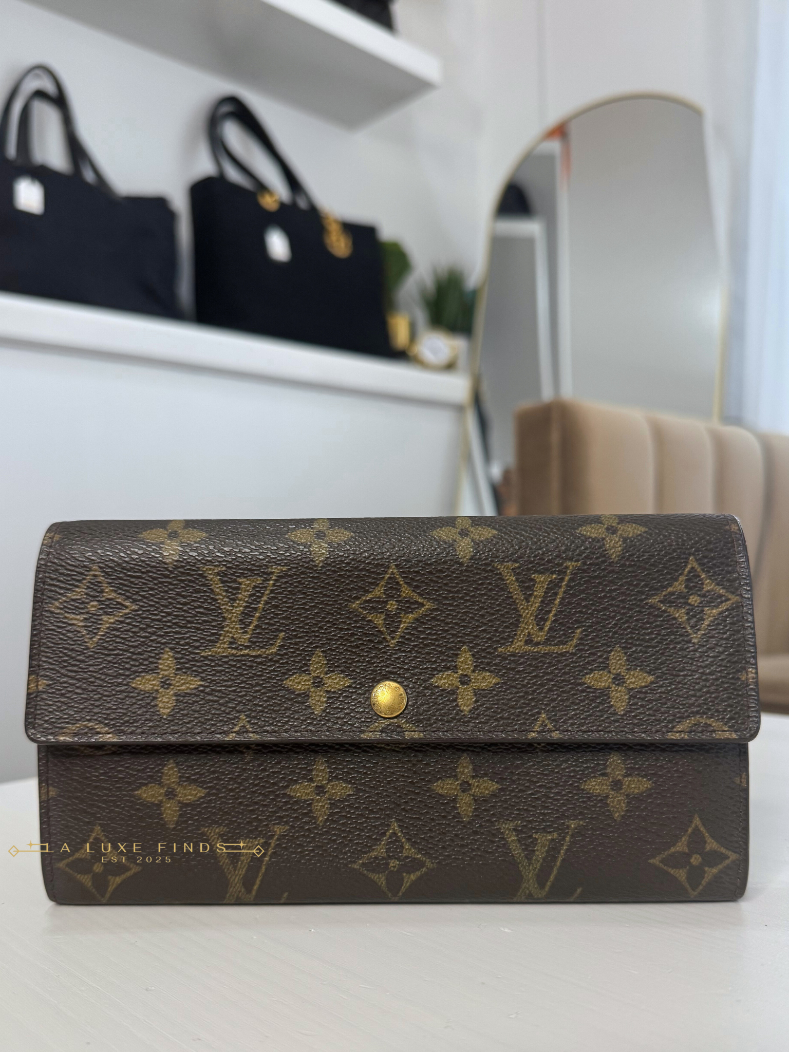 LOUIS VUITTON Monogram Portefeuille Sarah Long Wallet