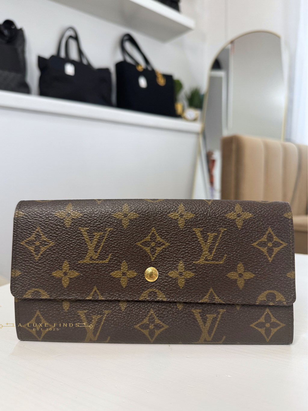 LOUIS VUITTON Monogram Portefeuille Bill Sarah  Long Wallet