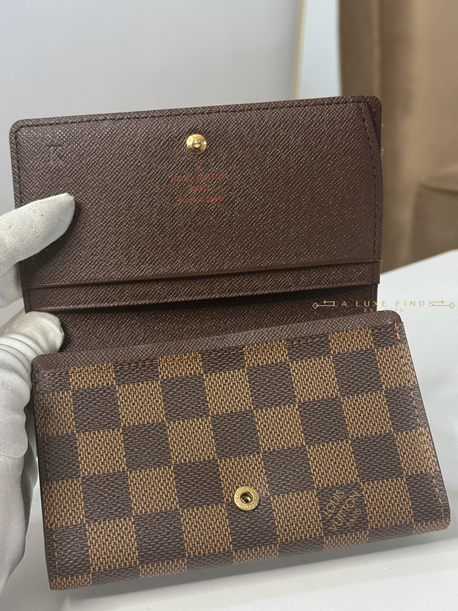 LOUIS VUITTON Damier Ebene Compact Wallet
