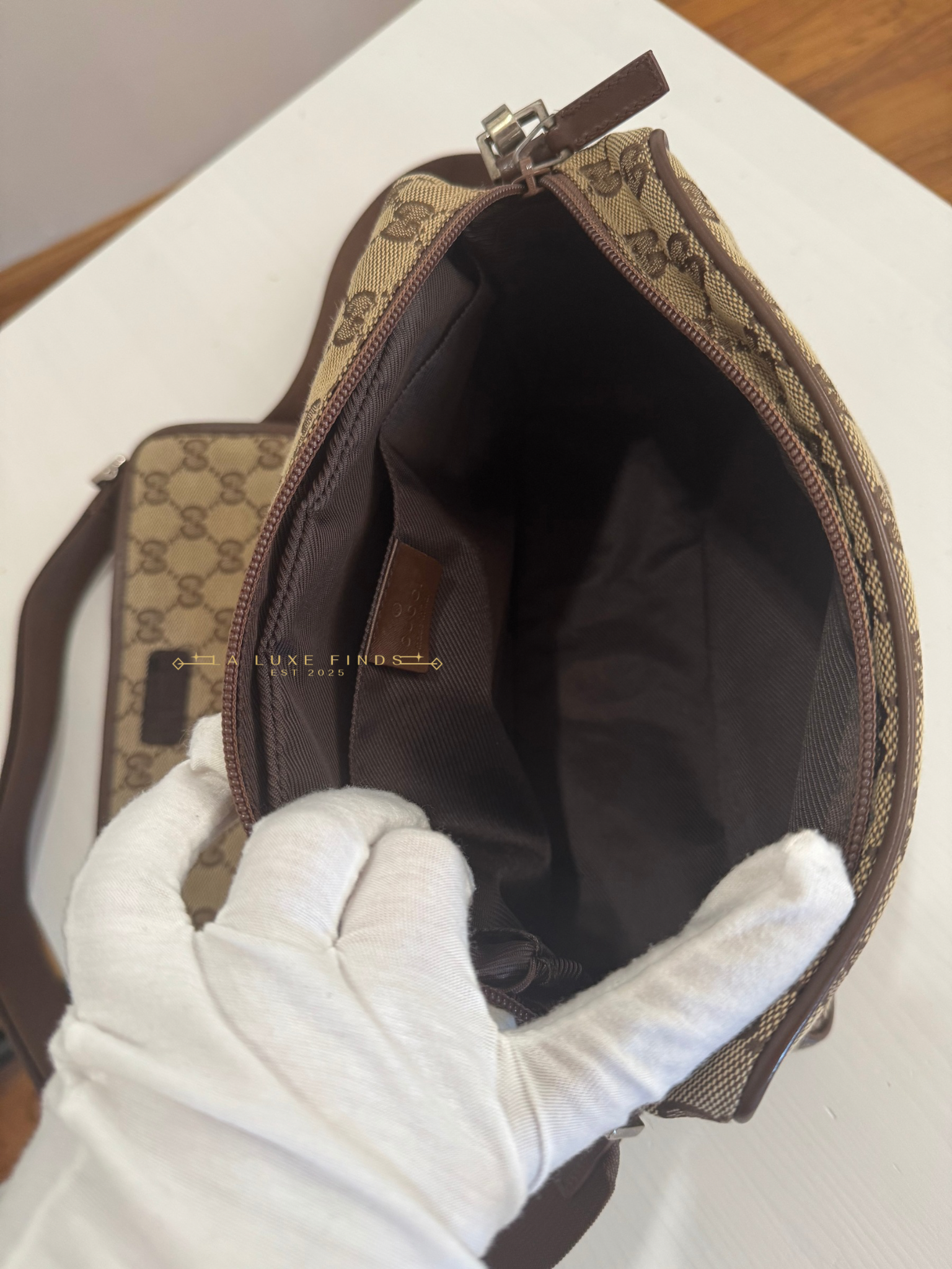 GUCCI Canvas Messenger Bag