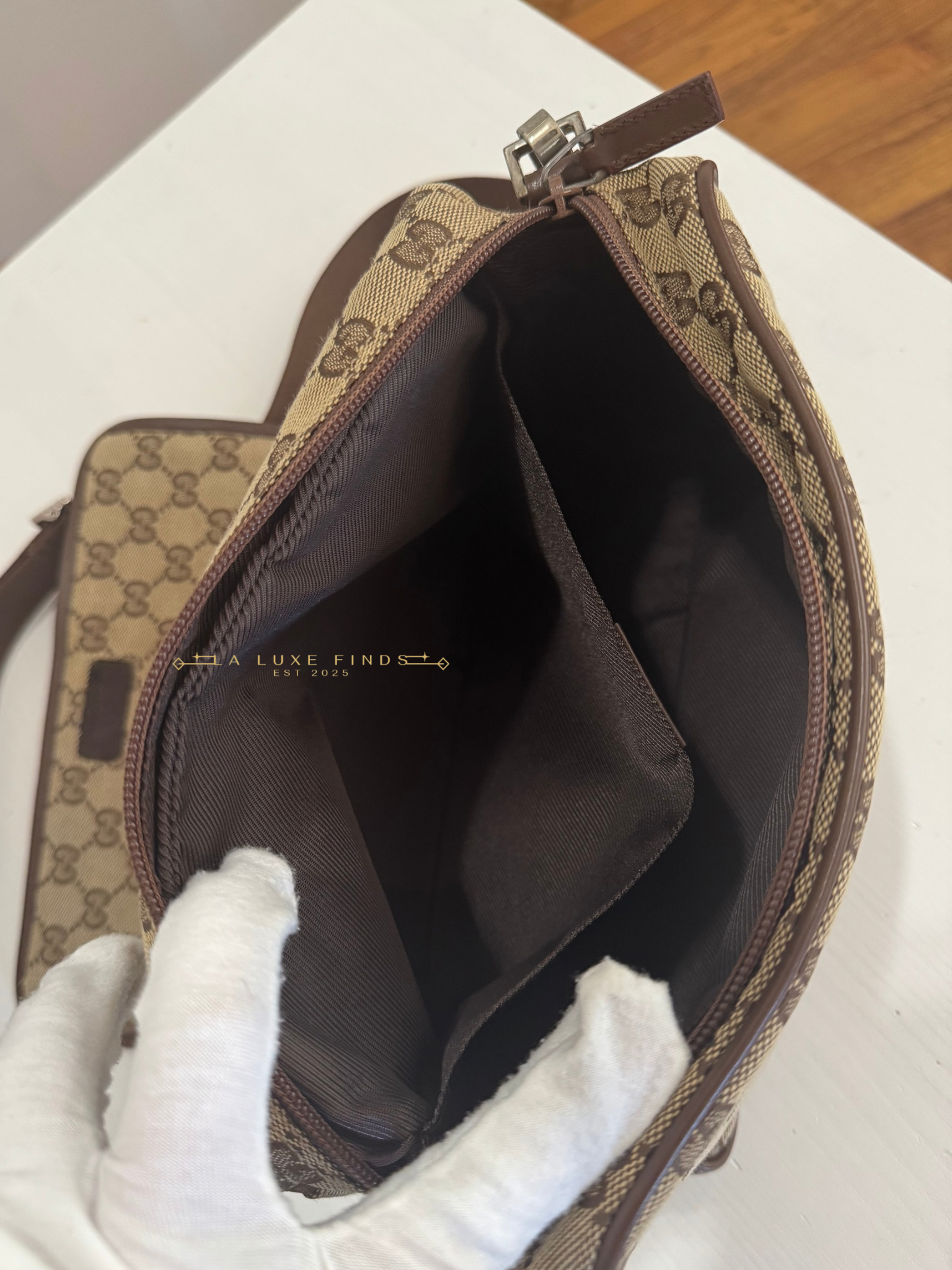 GUCCI Canvas Messenger Bag