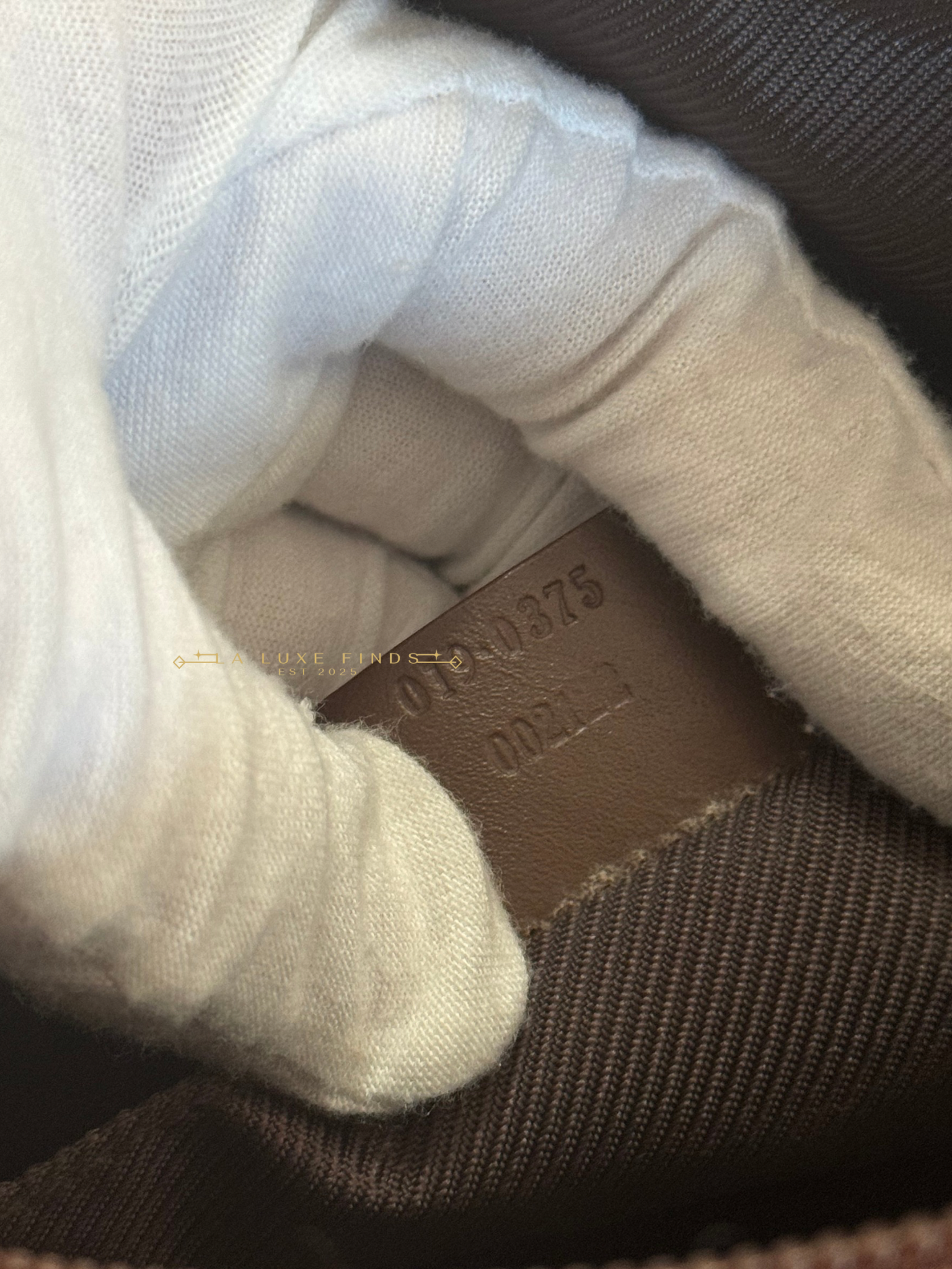 GUCCI Canvas Messenger Bag