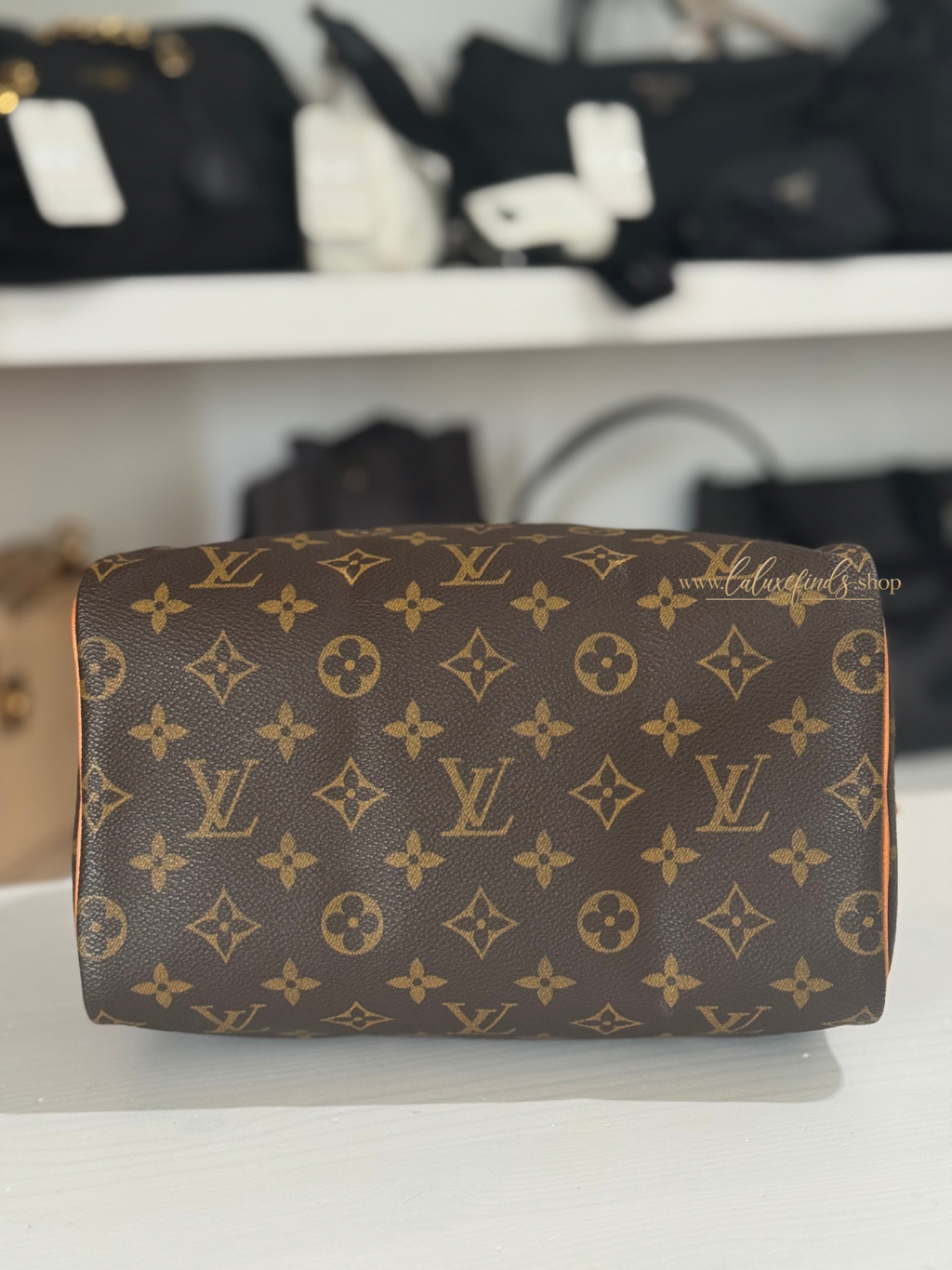 LOUIS VUITTON 1999 Monogram Speedy 25