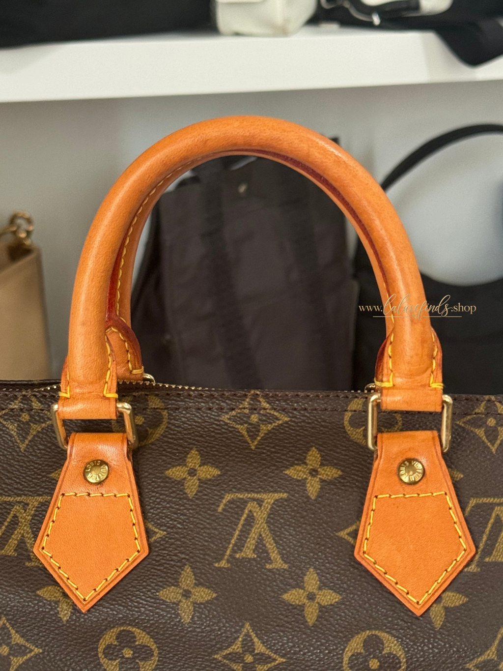 LOUIS VUITTON 1999 Monogram Speedy 25