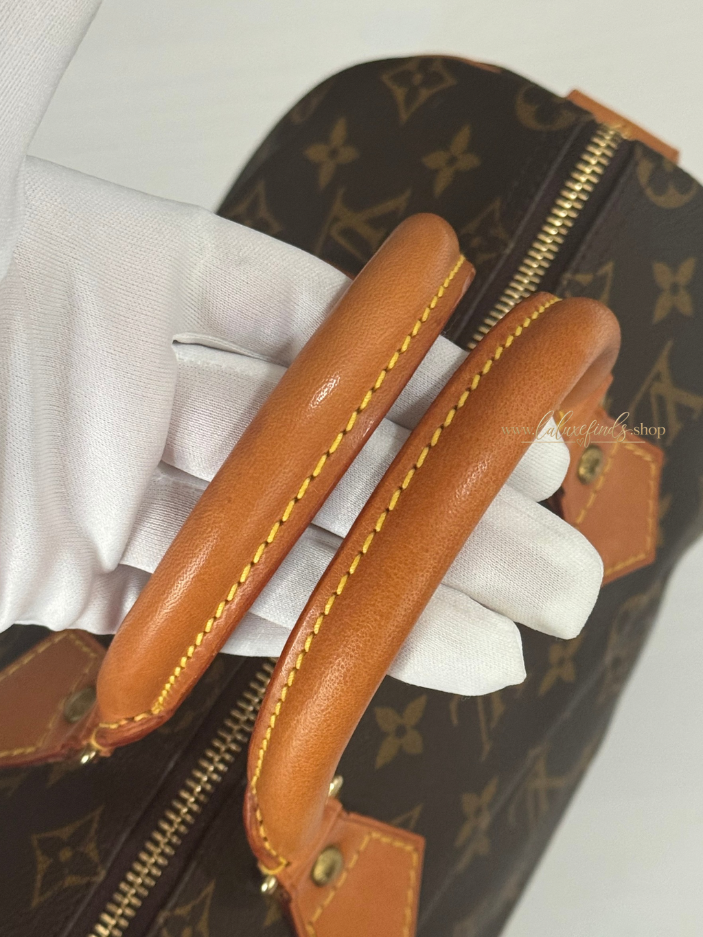 LOUIS VUITTON 1999 Monogram Speedy 25