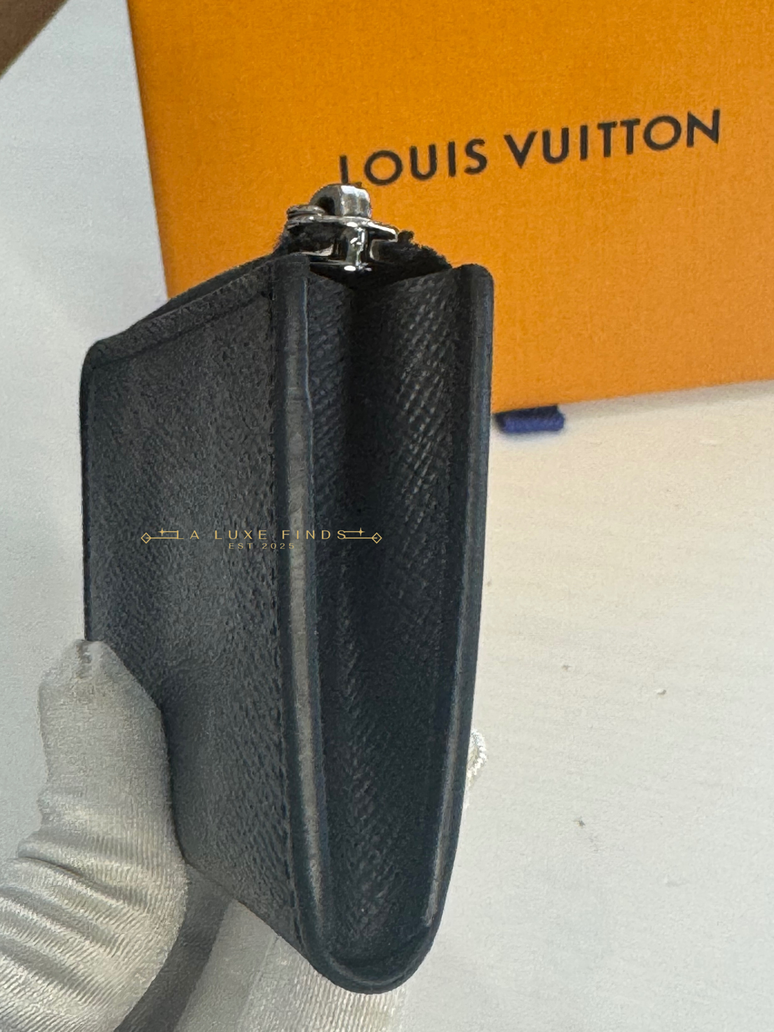 LOUIS VUITTON Monogram Eclipse Porte Monnaie Coin Card Case