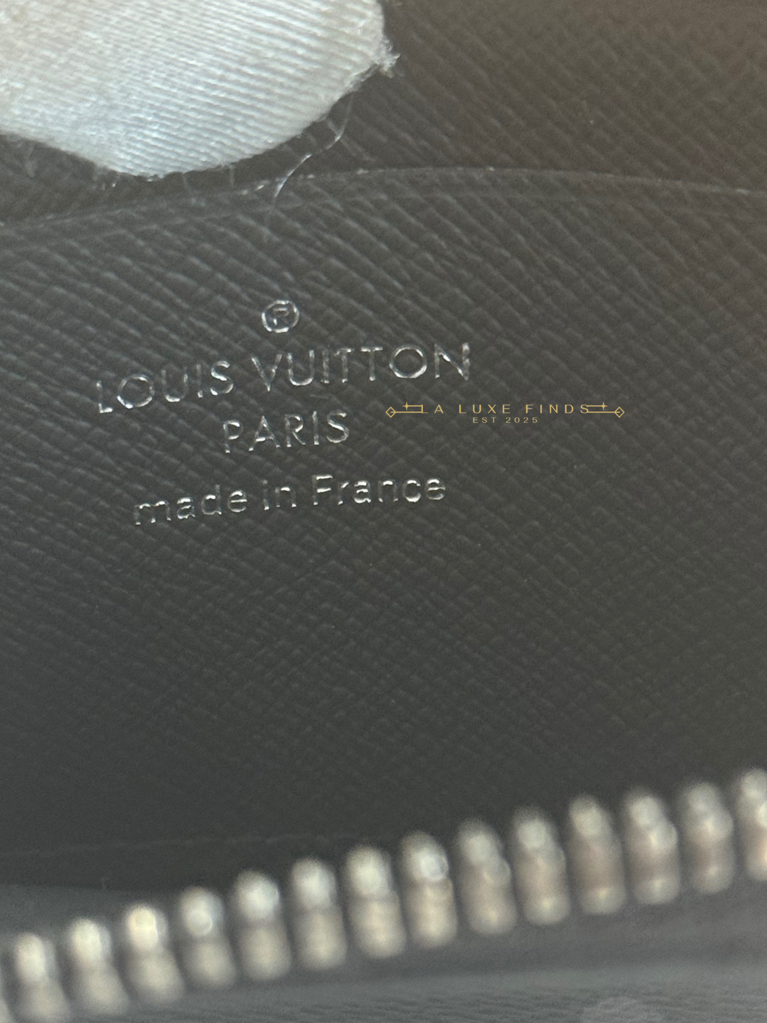 LOUIS VUITTON Monogram Eclipse Porte Monnaie Coin Card Case