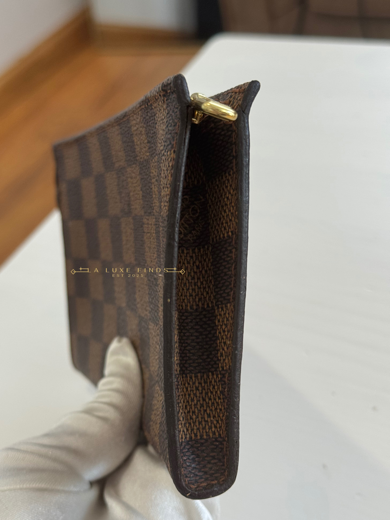 LOUIS VUITTON Damier Ebene Marais Accessories Zip Pochette