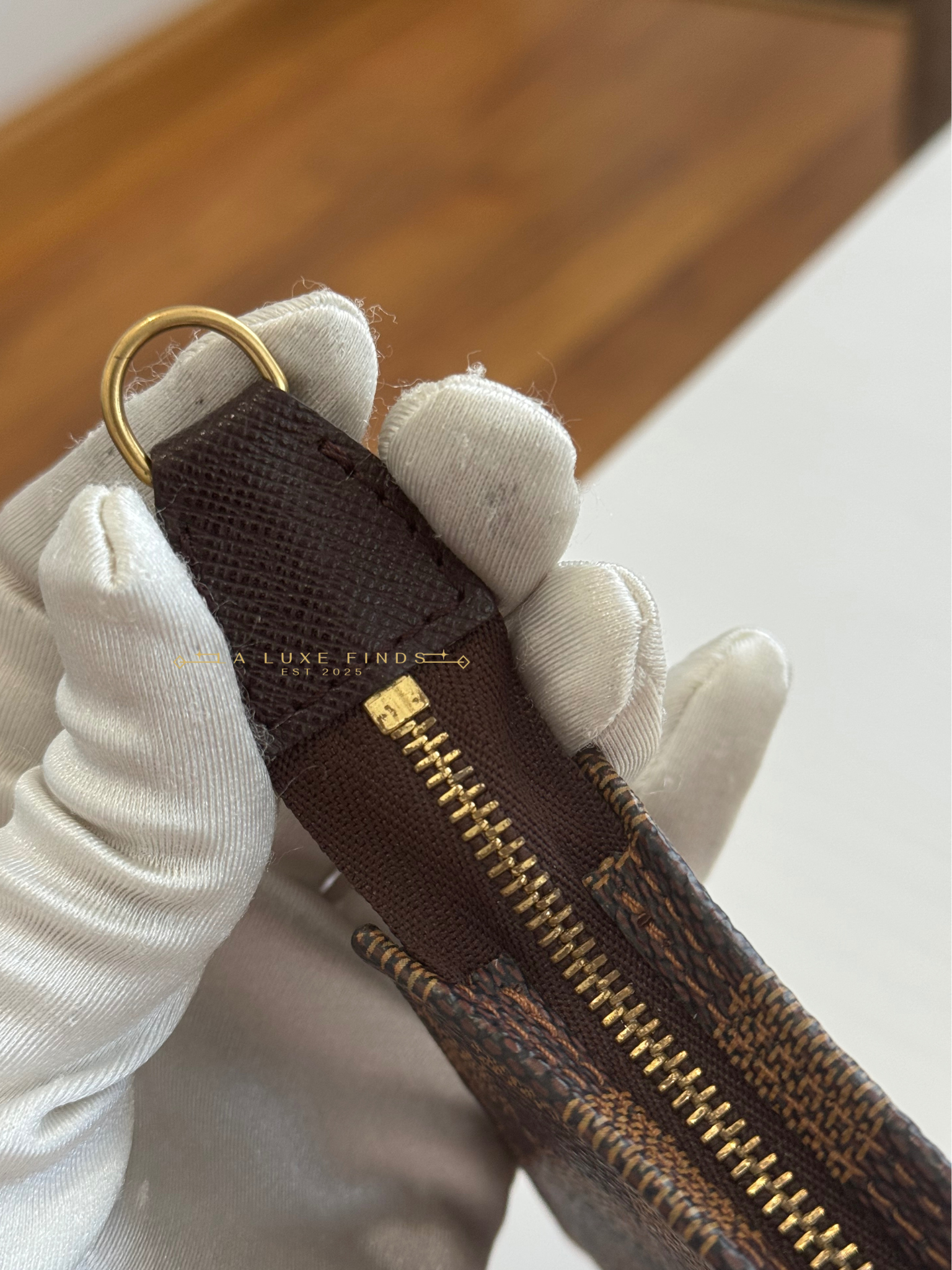 LOUIS VUITTON Damier Ebene Marais Accessories Zip Pochette