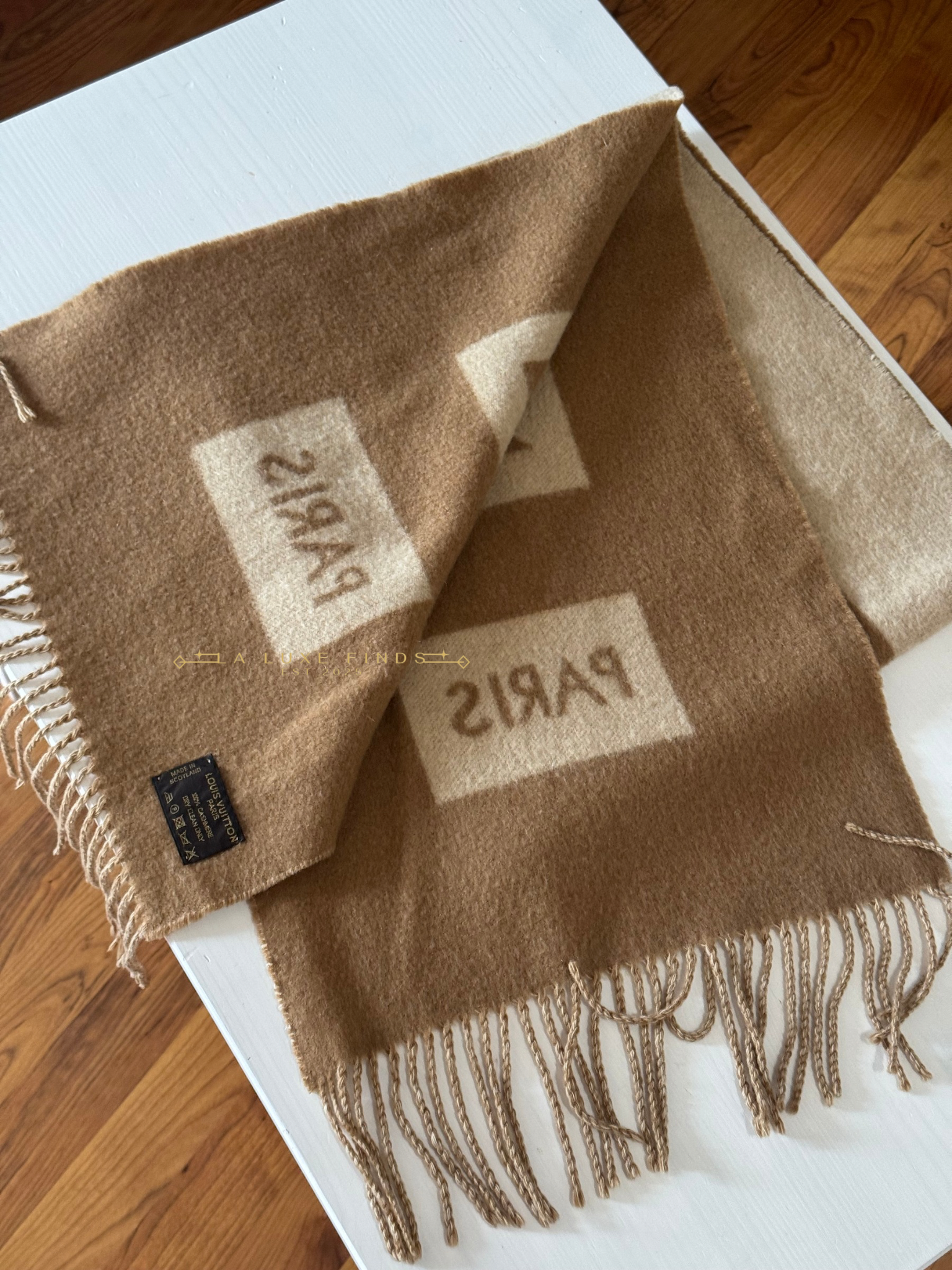 LOUIS VUITTON Baroda Cashmere Scarf