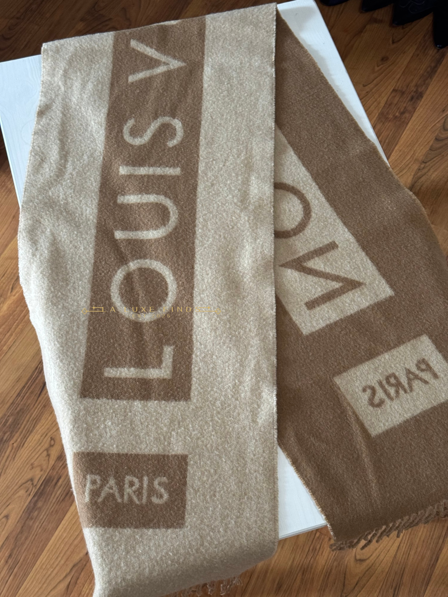 LOUIS VUITTON Baroda Cashmere Scarf