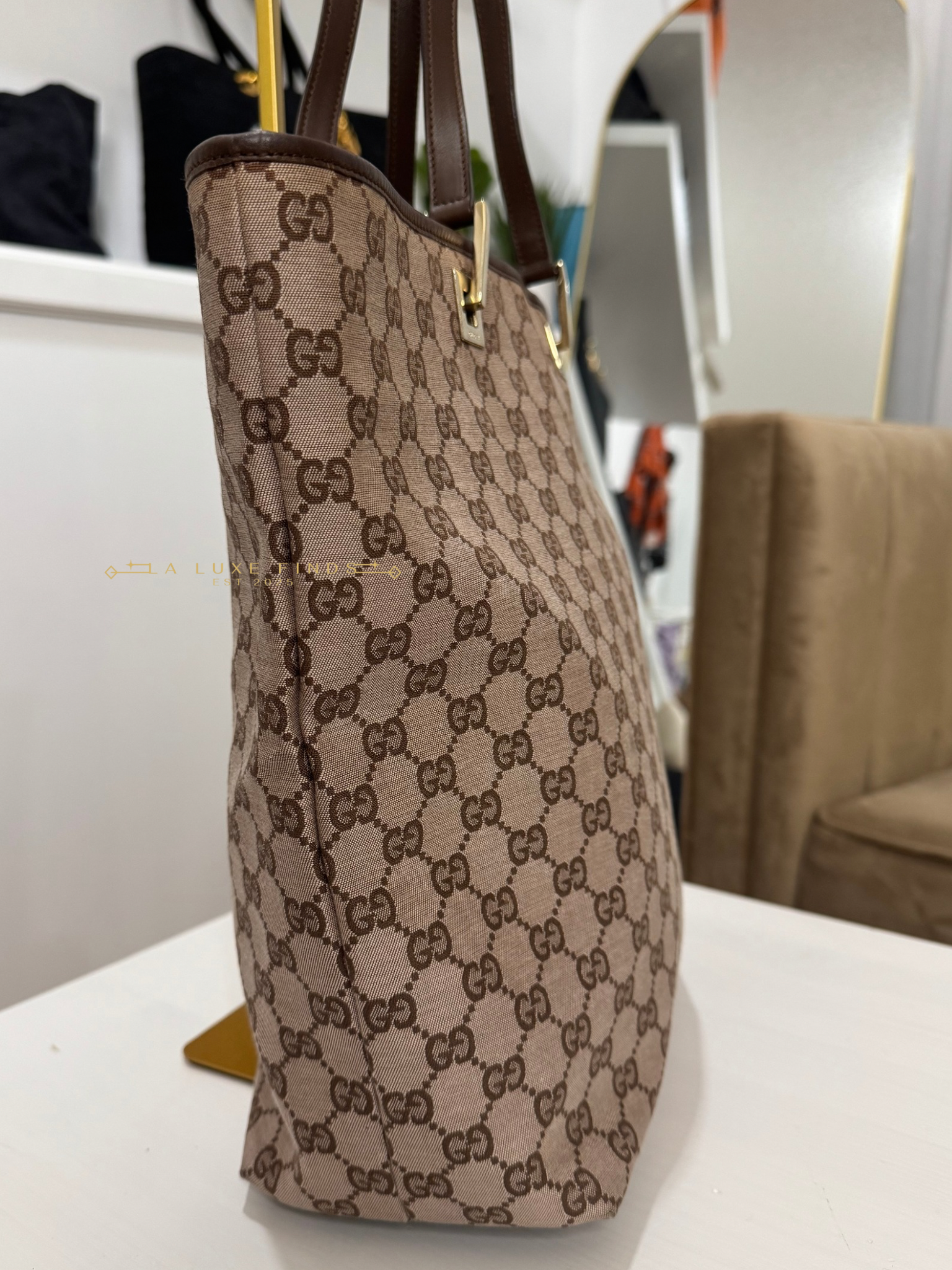 GUCCI Bucket Shopping Tote PM