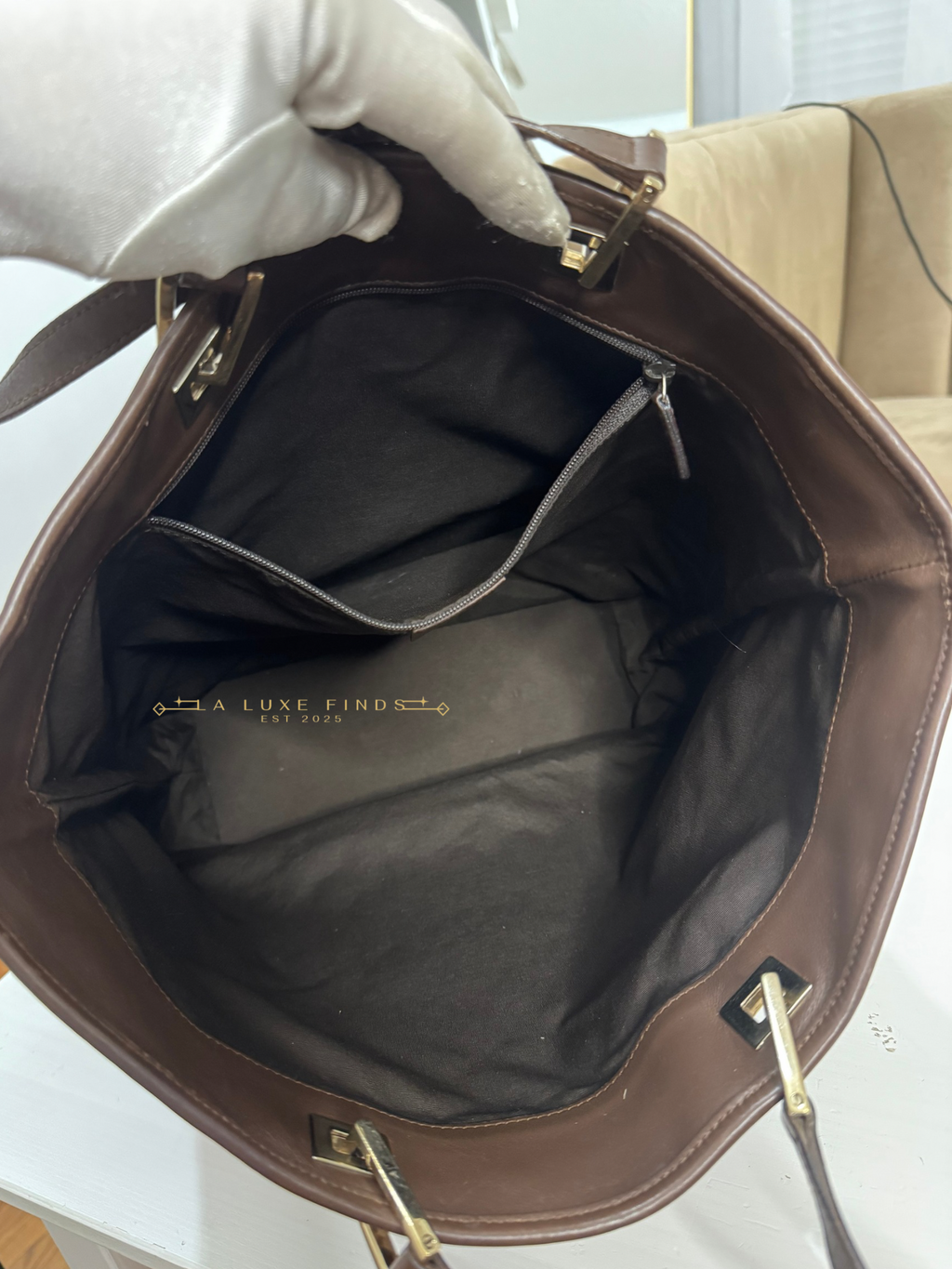 GUCCI Bucket Shopping Tote PM