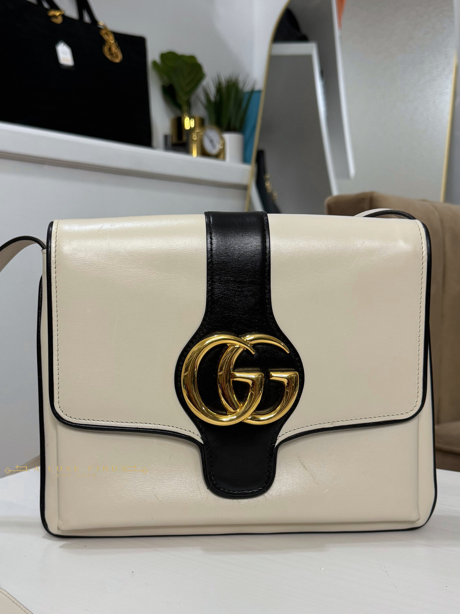 GUCCI Arli Crossbody Bag
