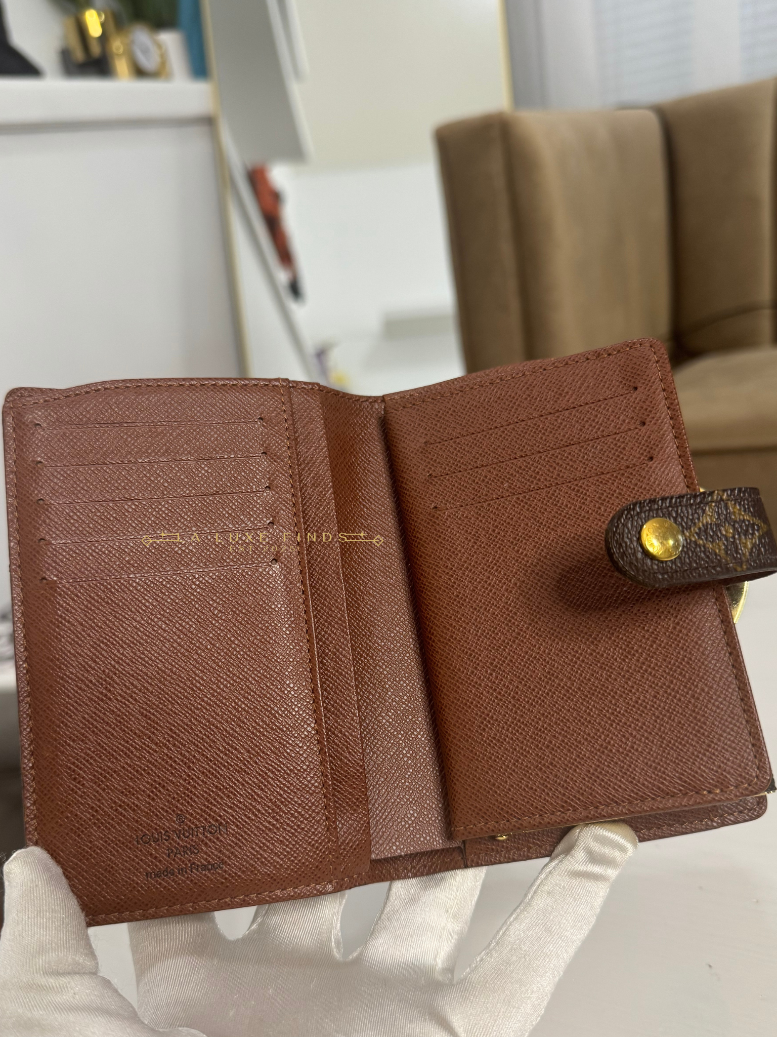 LOUIS VUITTON Monogram Kisslock Wallet