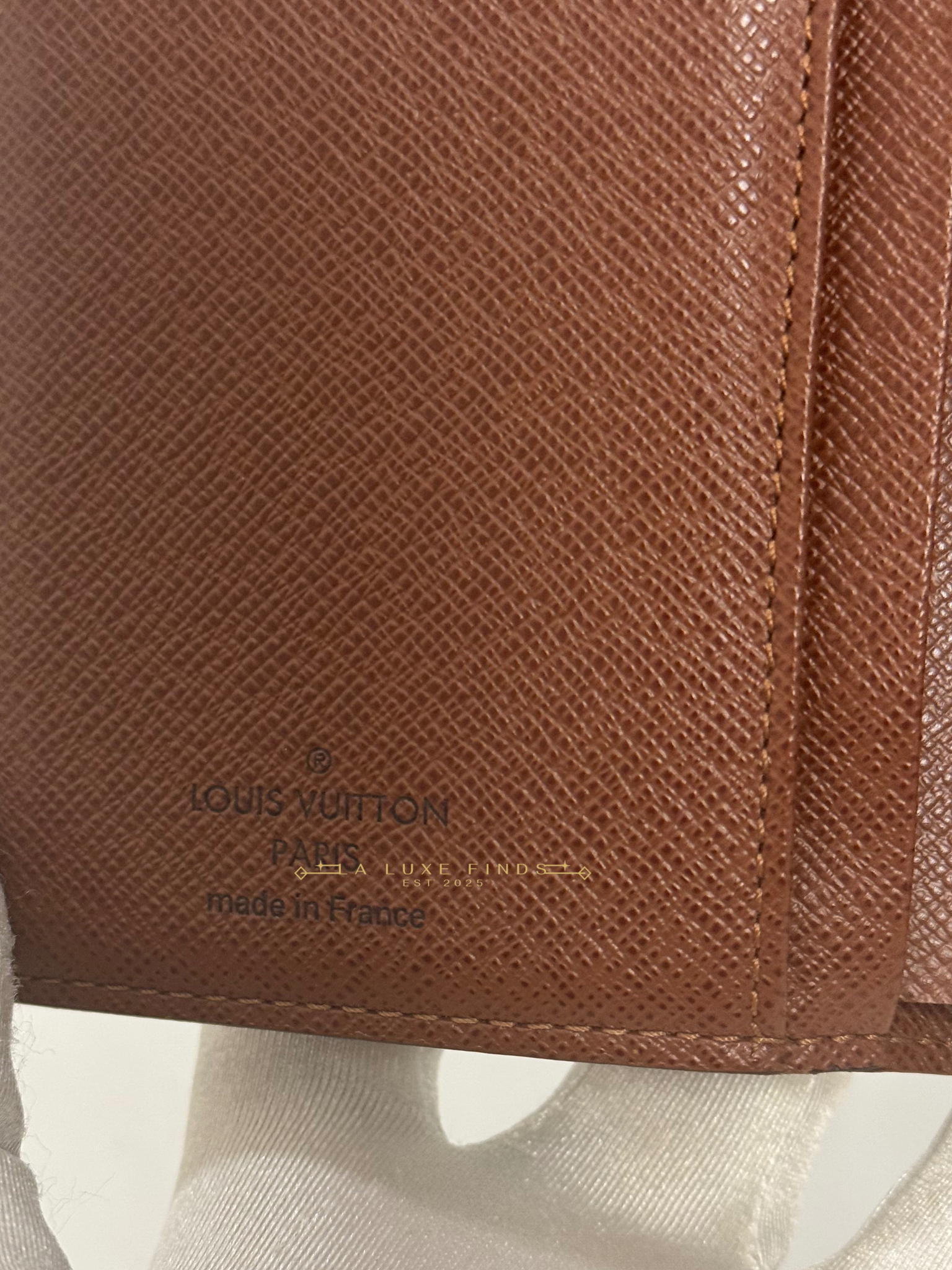 LOUIS VUITTON Monogram Kisslock Wallet