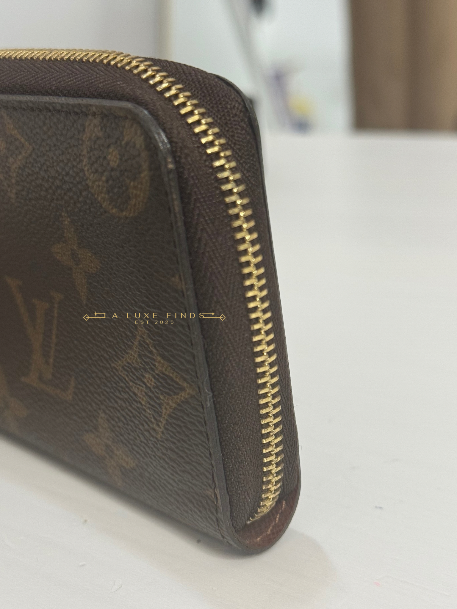 LOUIS VUITTON Monogram Zippy Compact Wallet