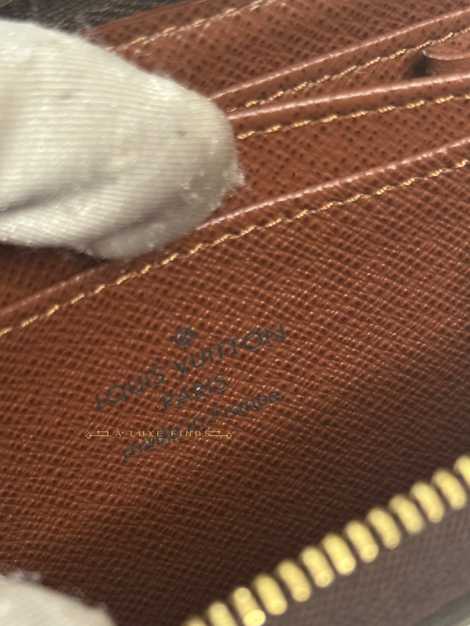 LOUIS VUITTON Monogram Zippy Compact Wallet