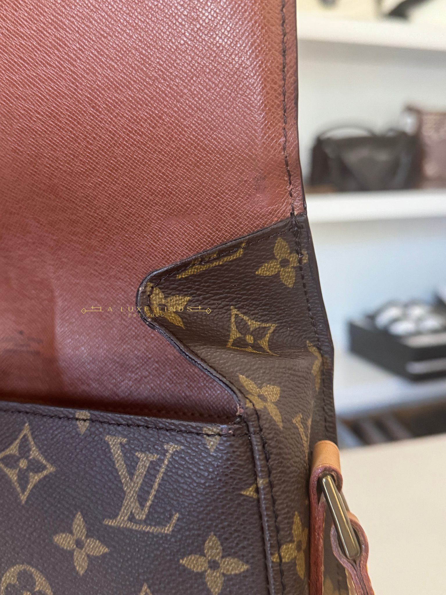 LOUIS VUITTON 1990 Monogram Saint Cloud GM