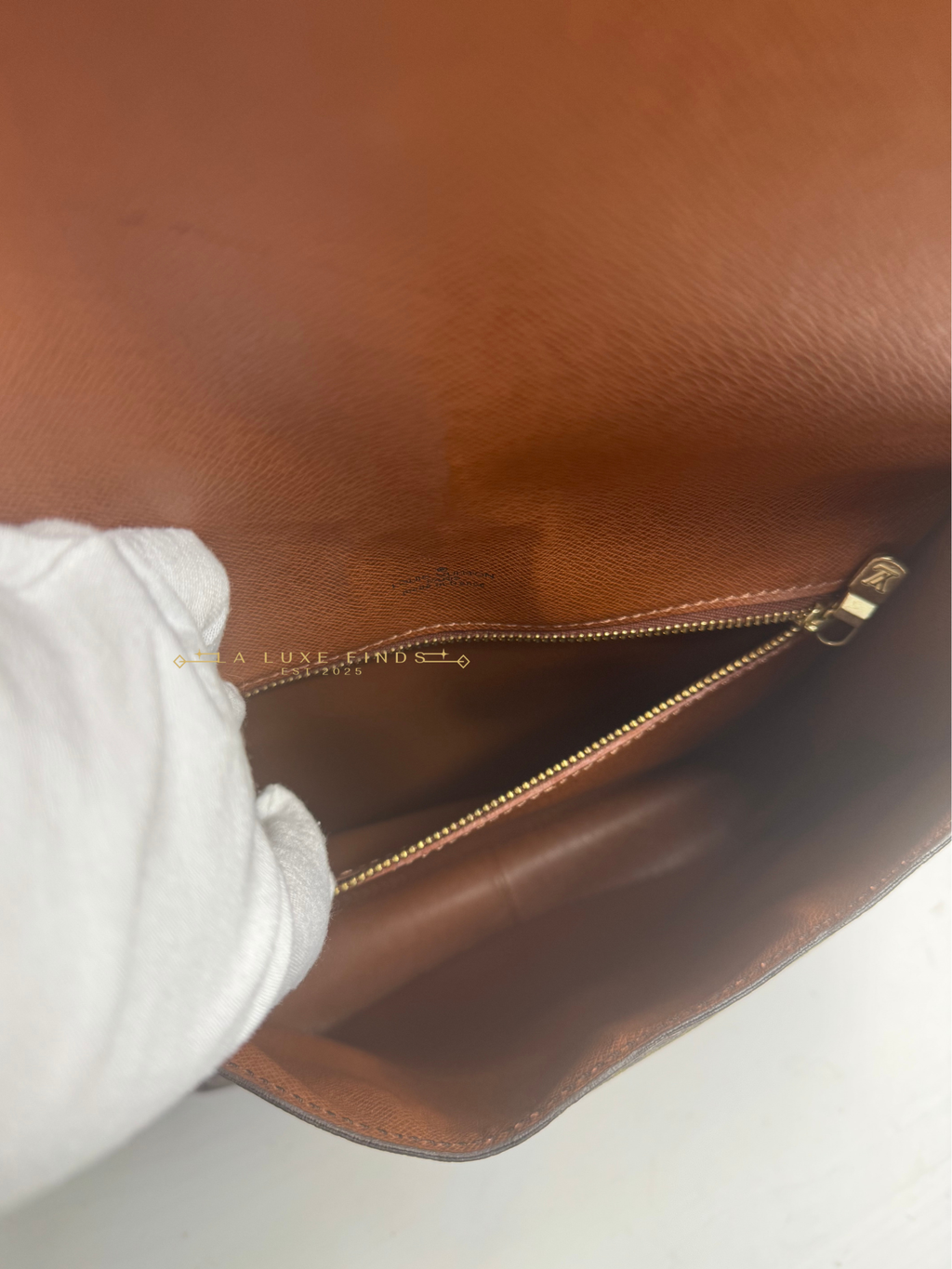 LOUIS VUITTON 1990 Monogram Saint Cloud GM