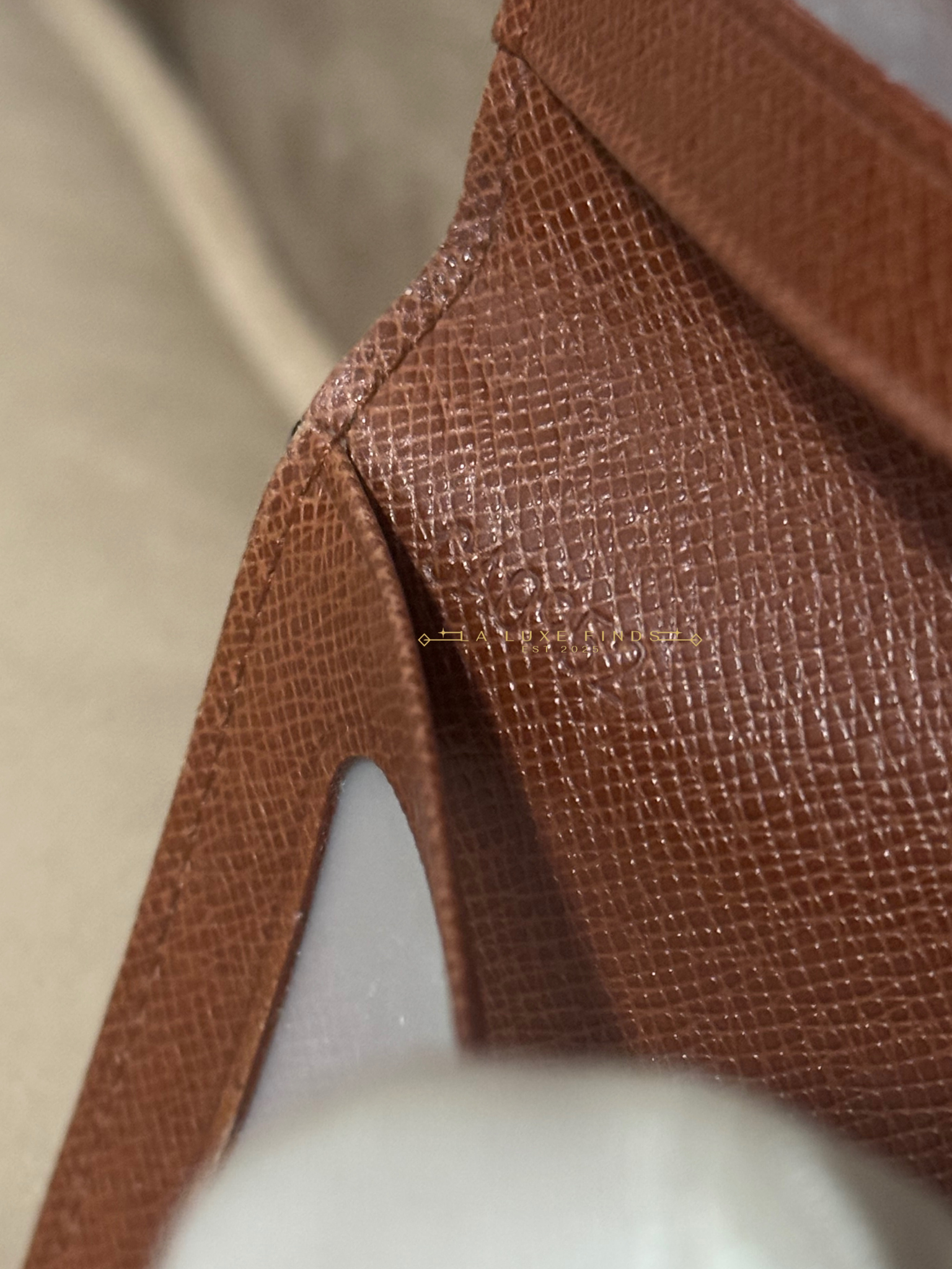 LOUIS VUITTON Monogram Bi-fold Card Case