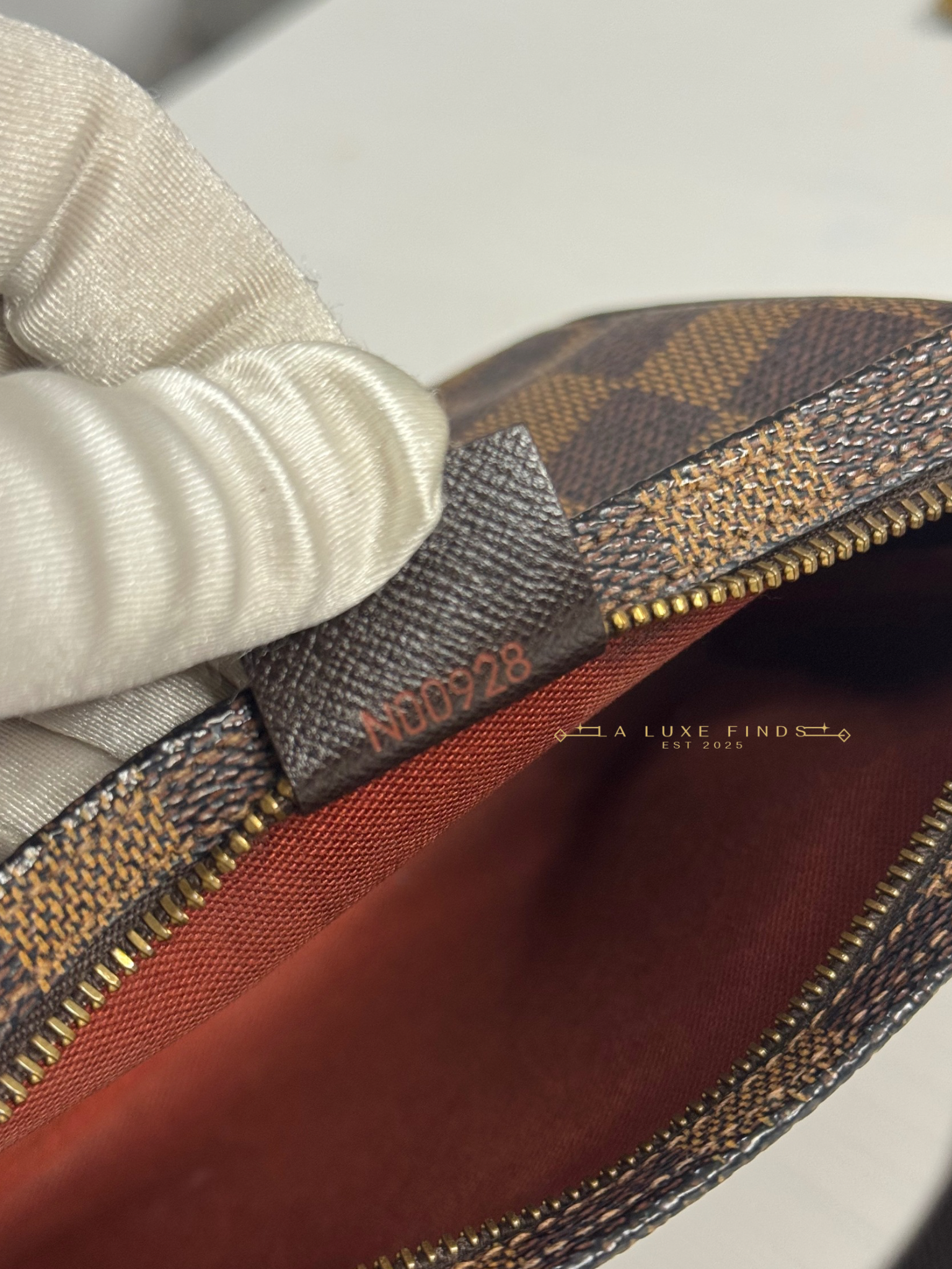 LOUIS VUITTON Damier Ebene Trousse