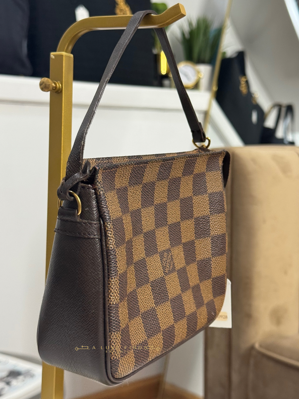 LOUIS VUITTON Damier Ebene Trousse