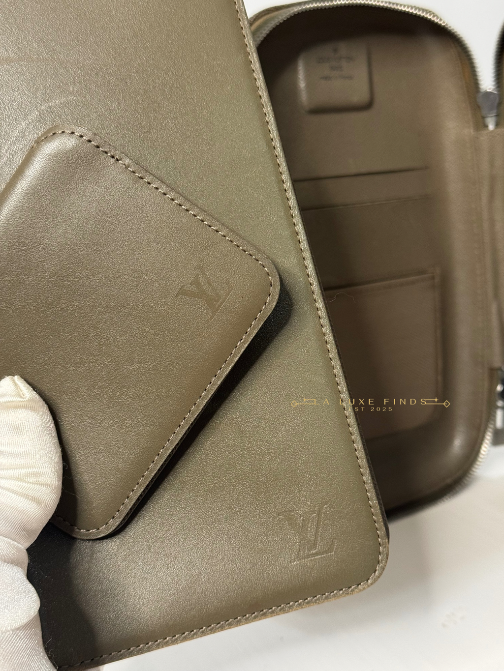 LOUIS VUITTON Damier Geant Mage Body Bag