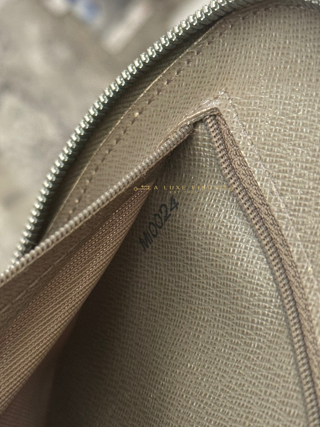 LOUIS VUITTON Damier Geant Mage Body Bag