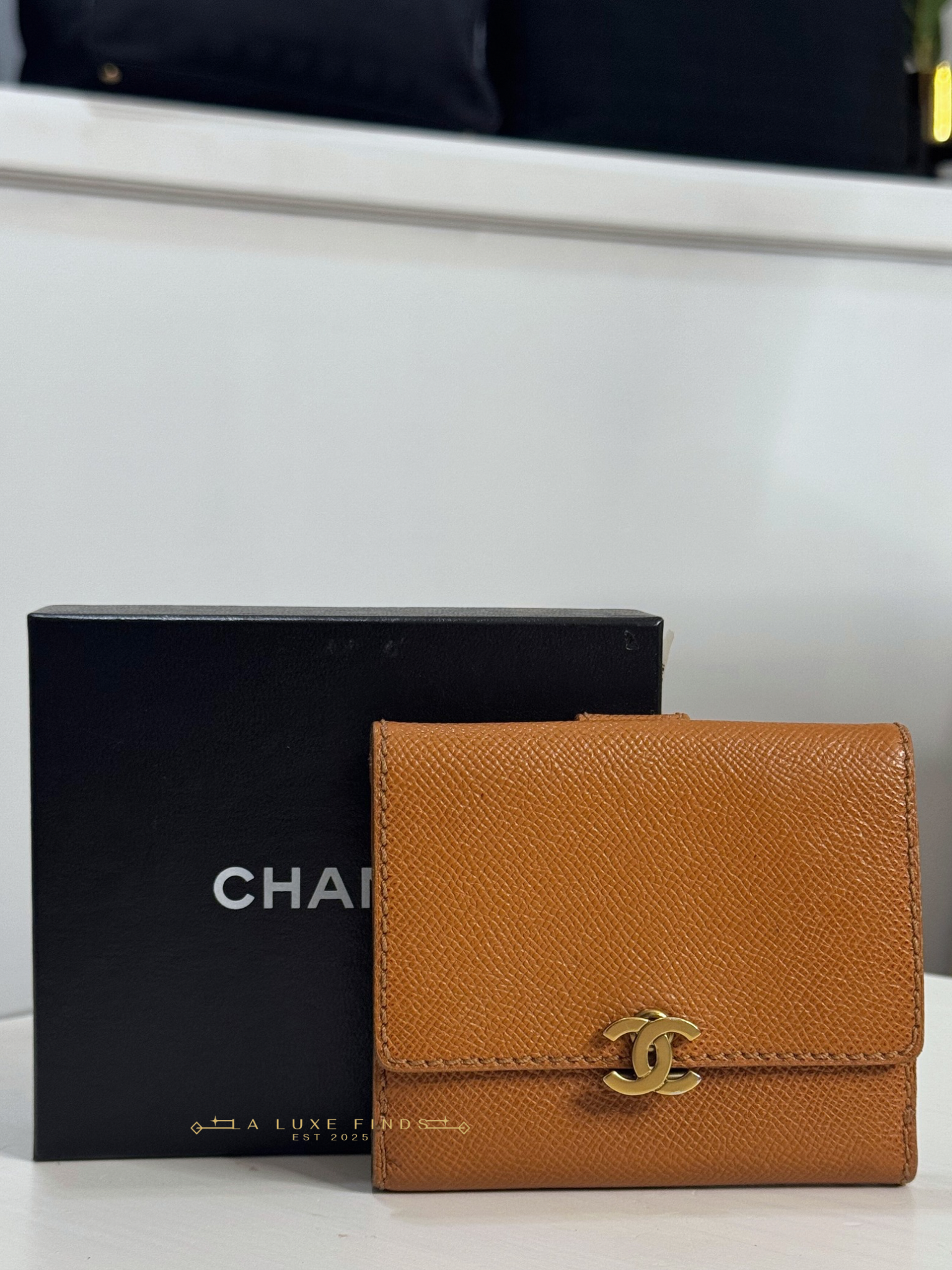 CHANEL CC Caviar Compact Wallet