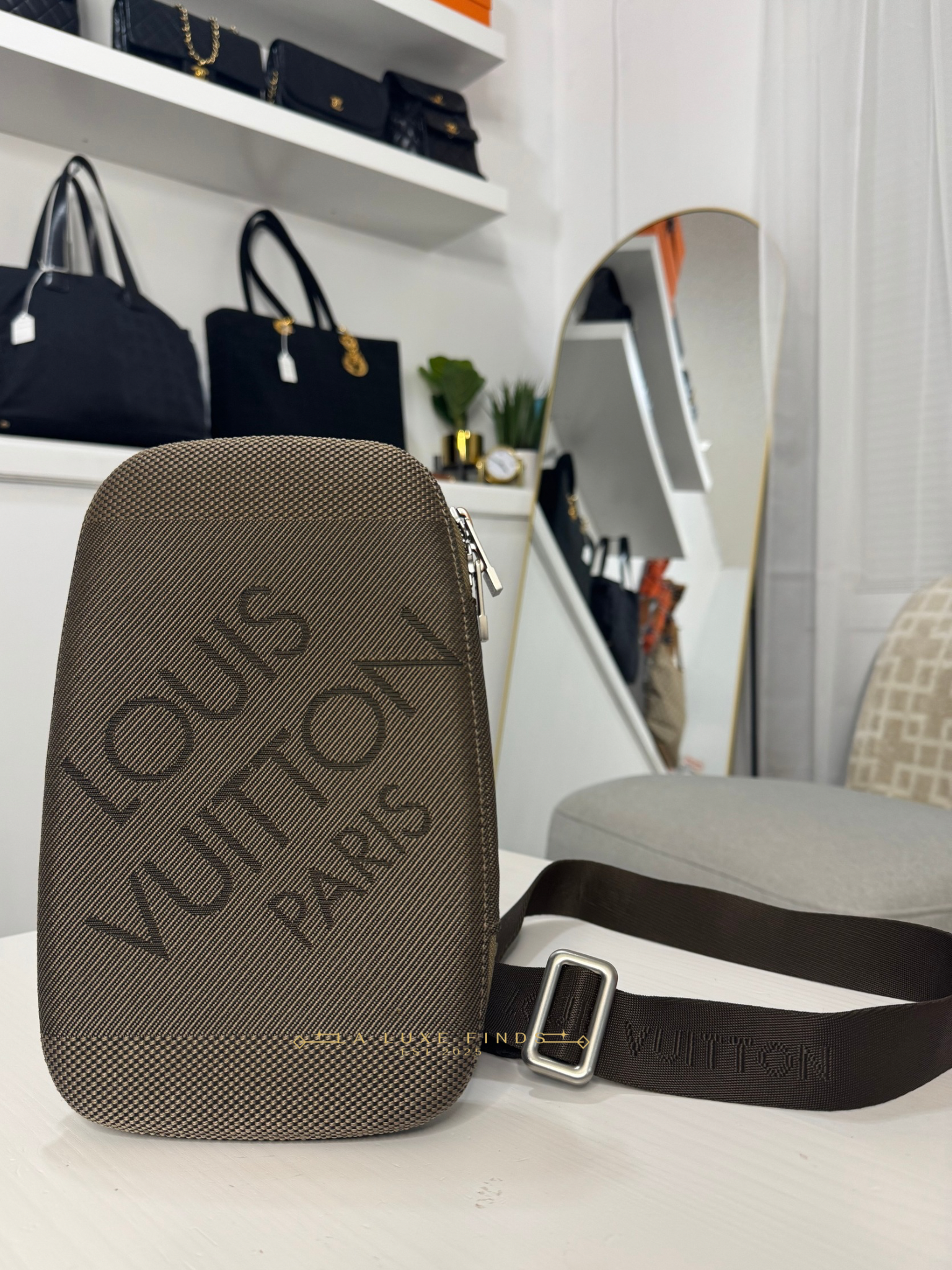 LOUIS VUITTON Damier Geant Mage Body Bag
